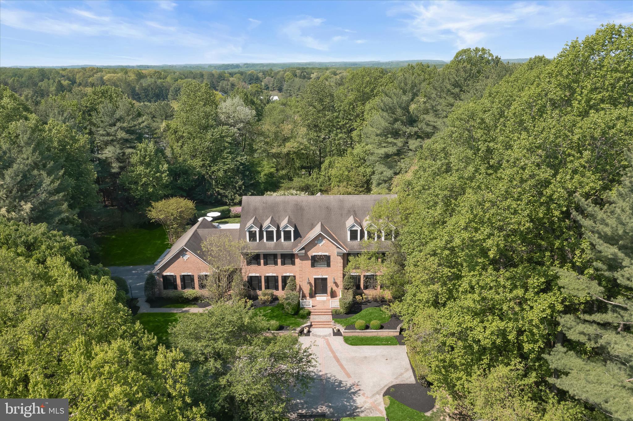 HEDGEROW - Residential