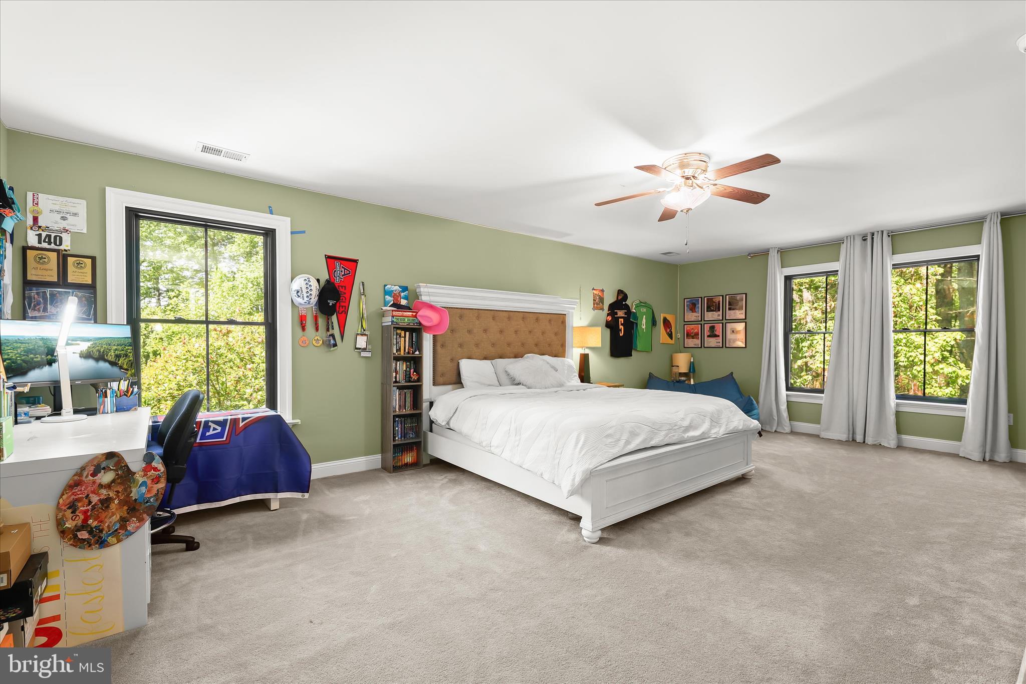 HEDGEROW - Residential