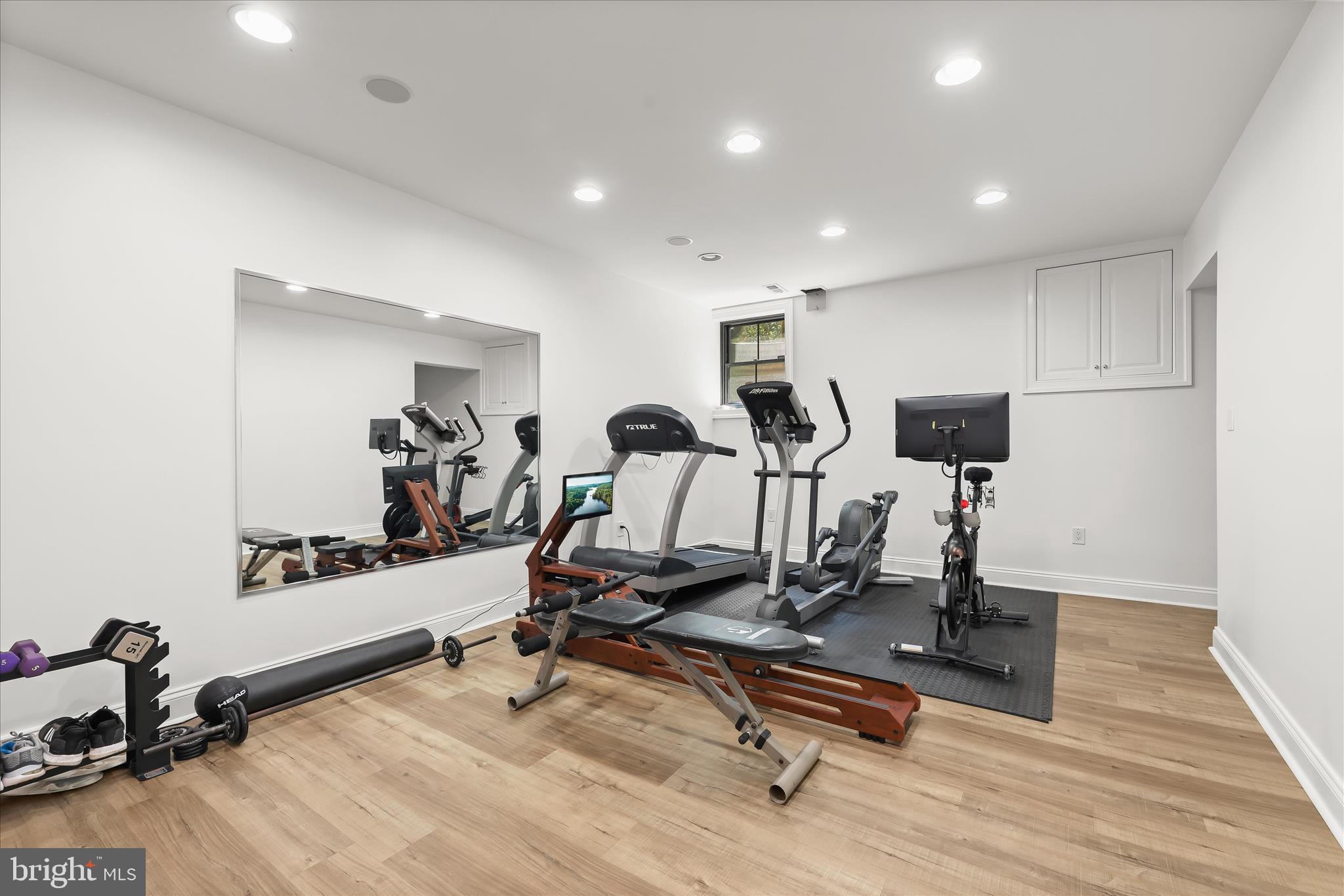 HEDGEROW - Residential