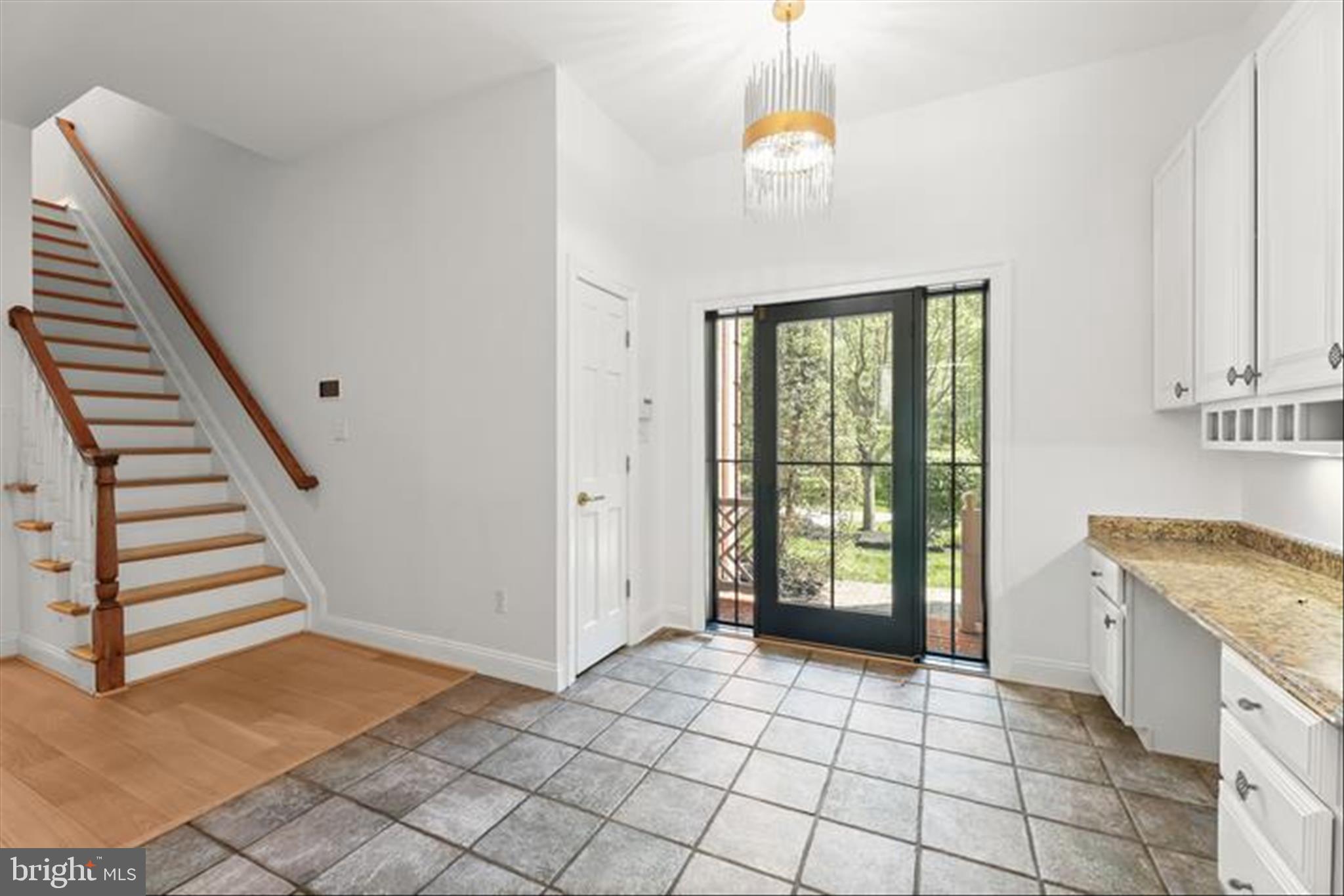 HEDGEROW - Residential