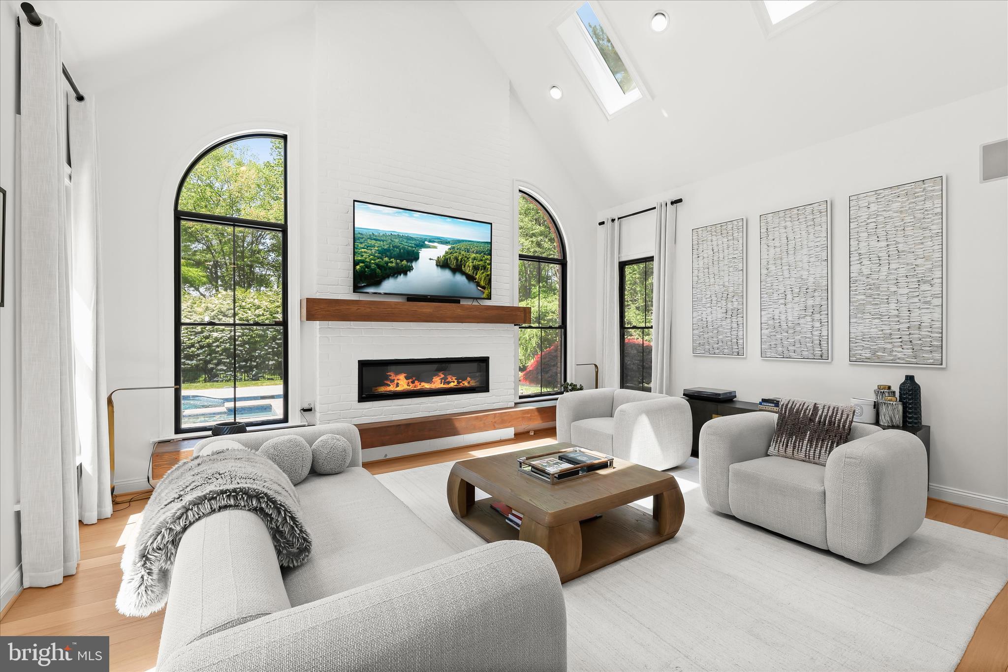 HEDGEROW - Residential