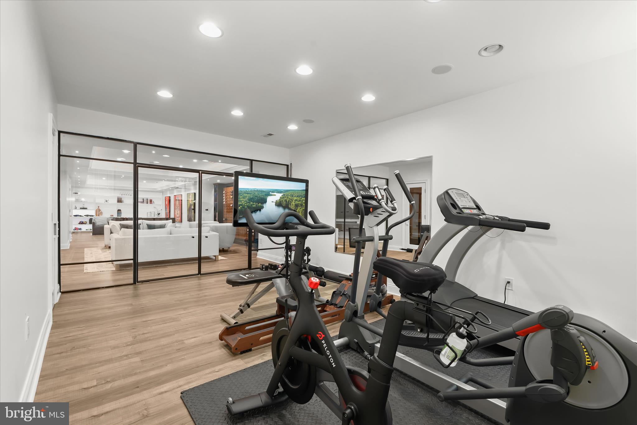 HEDGEROW - Residential