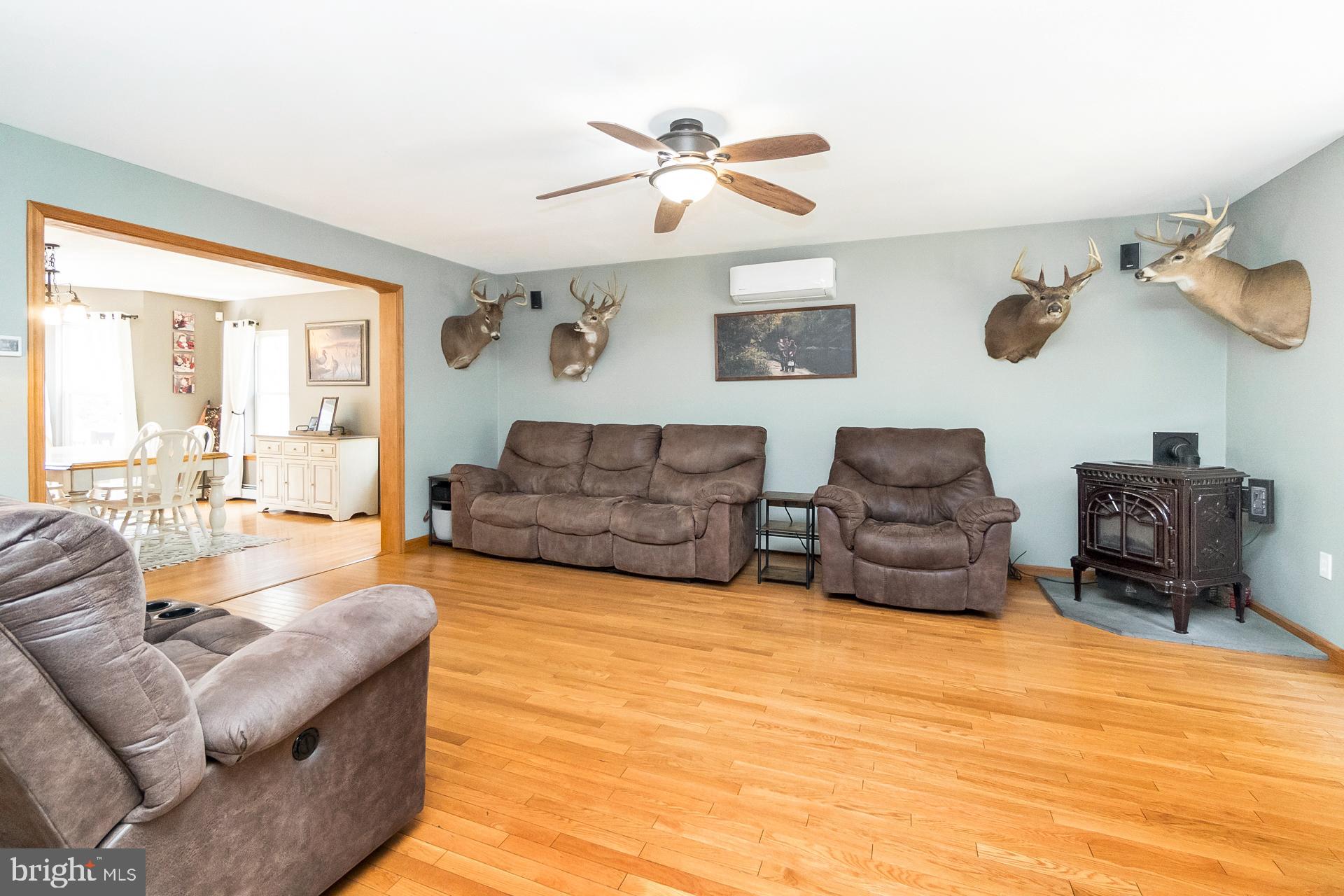 MOUNT N DALE - Residential