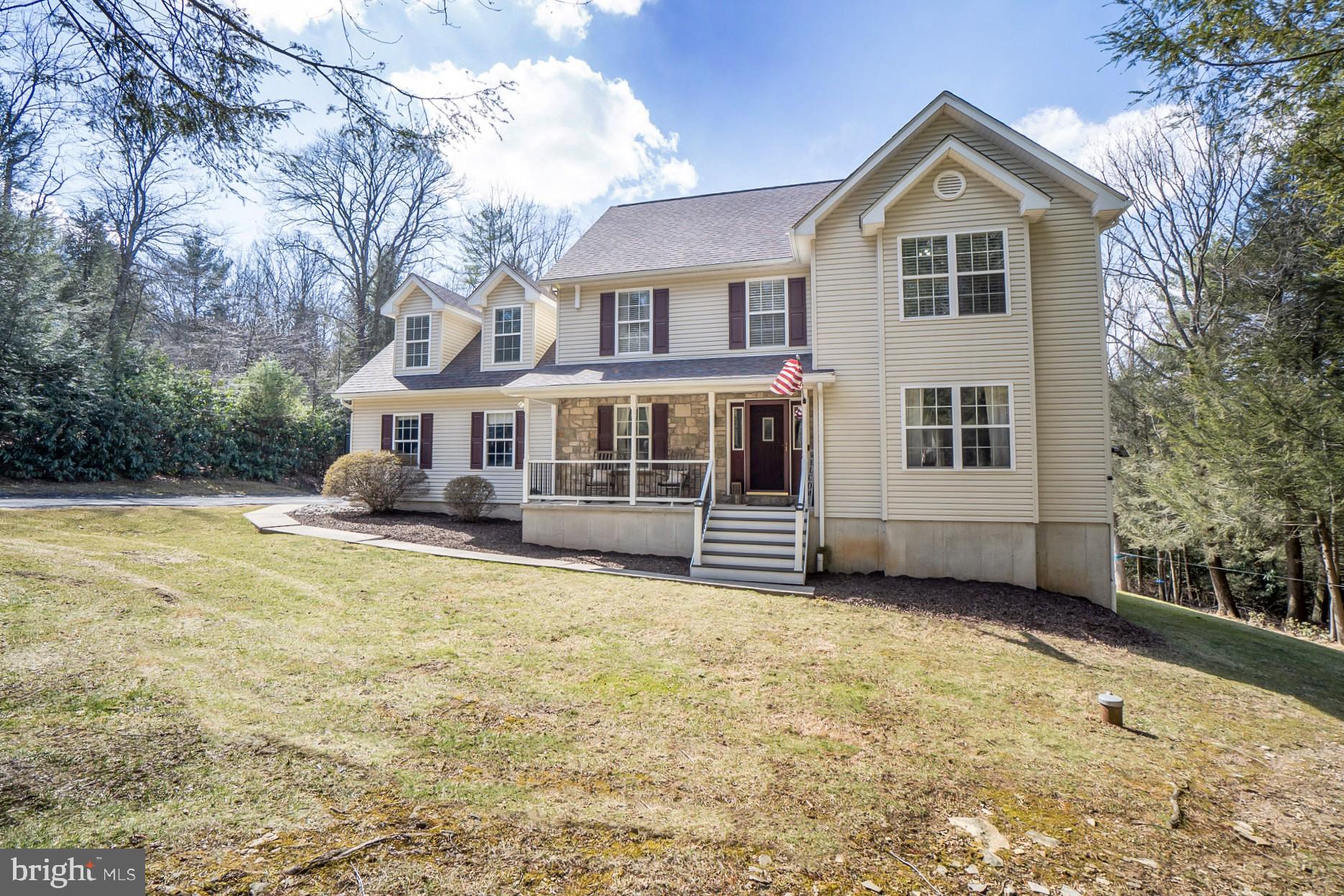 MOUNT N DALE - Residential