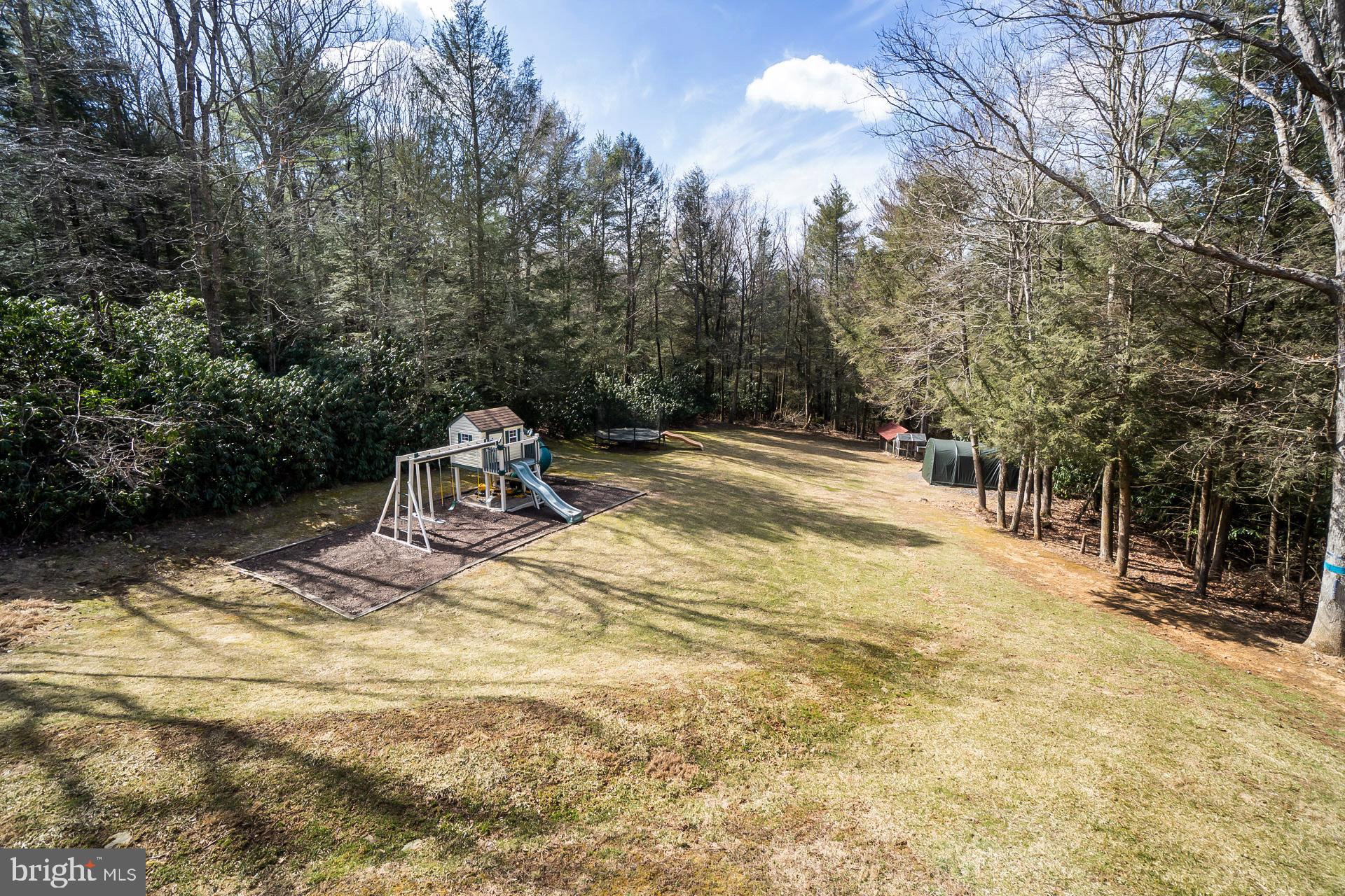 MOUNT N DALE - Residential