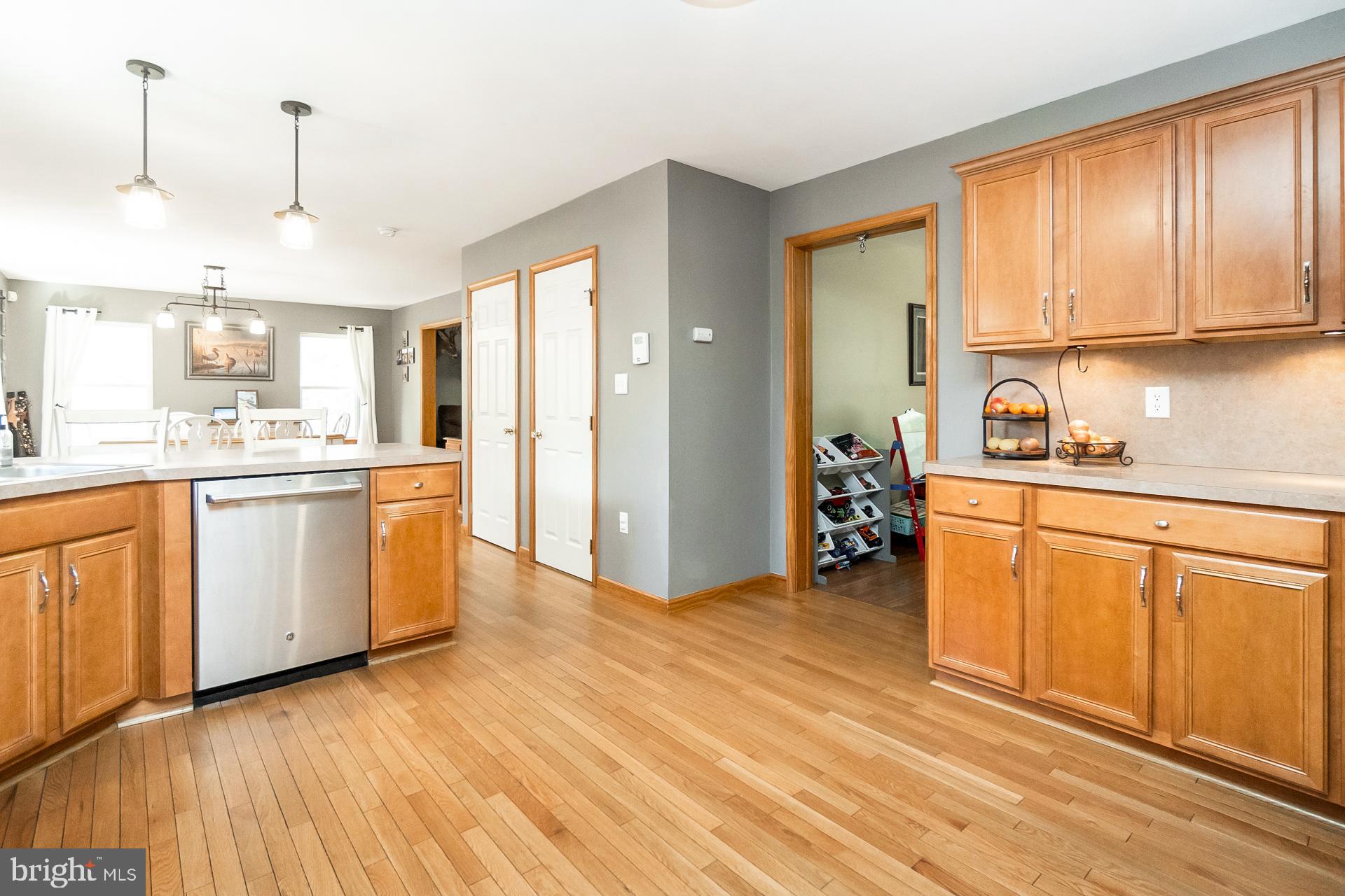 MOUNT N DALE - Residential