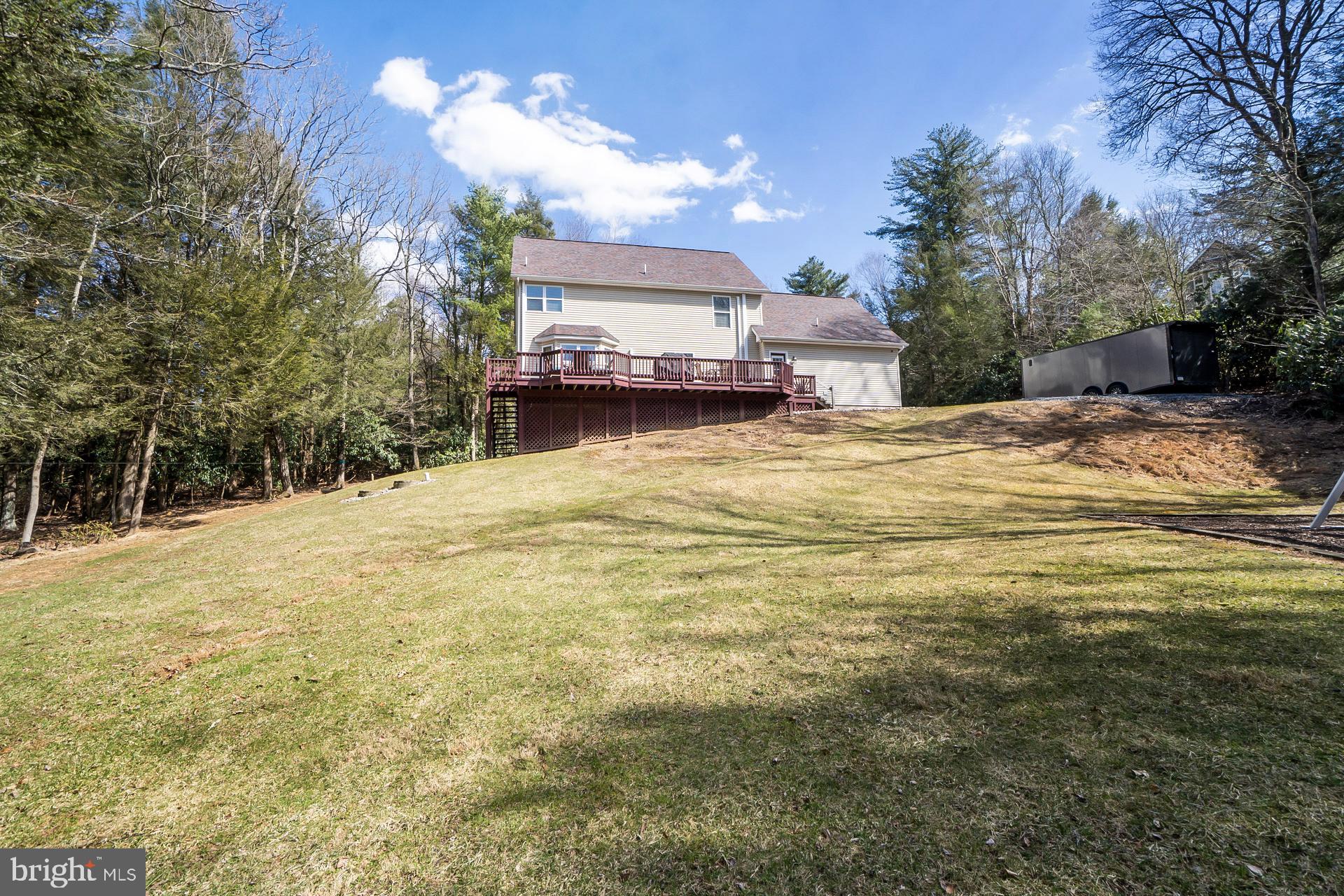 MOUNT N DALE - Residential