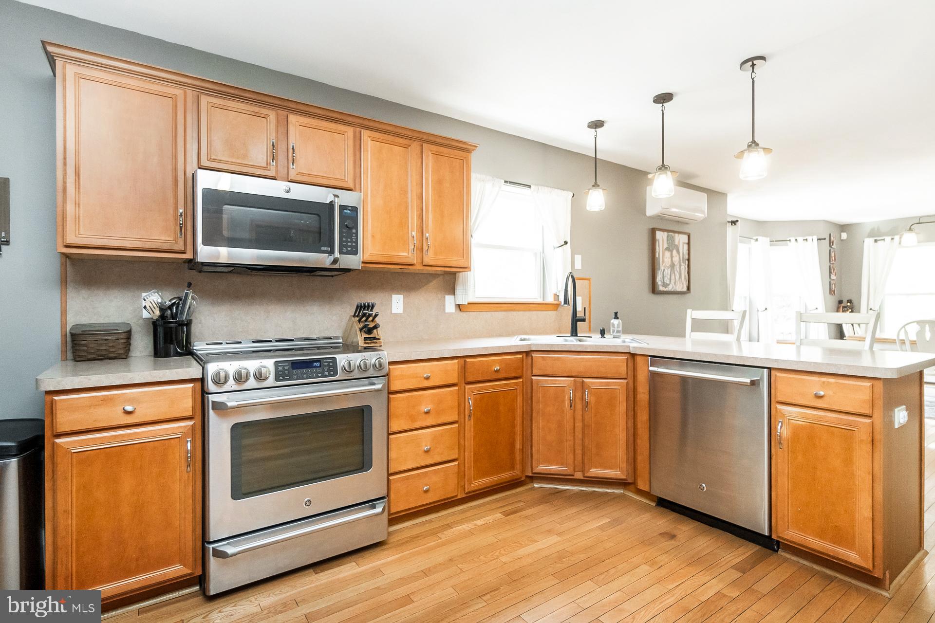 MOUNT N DALE - Residential