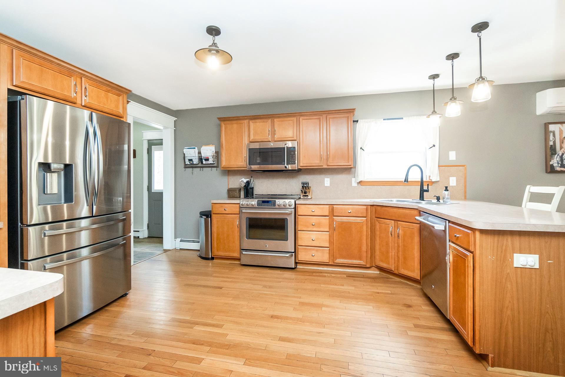 MOUNT N DALE - Residential