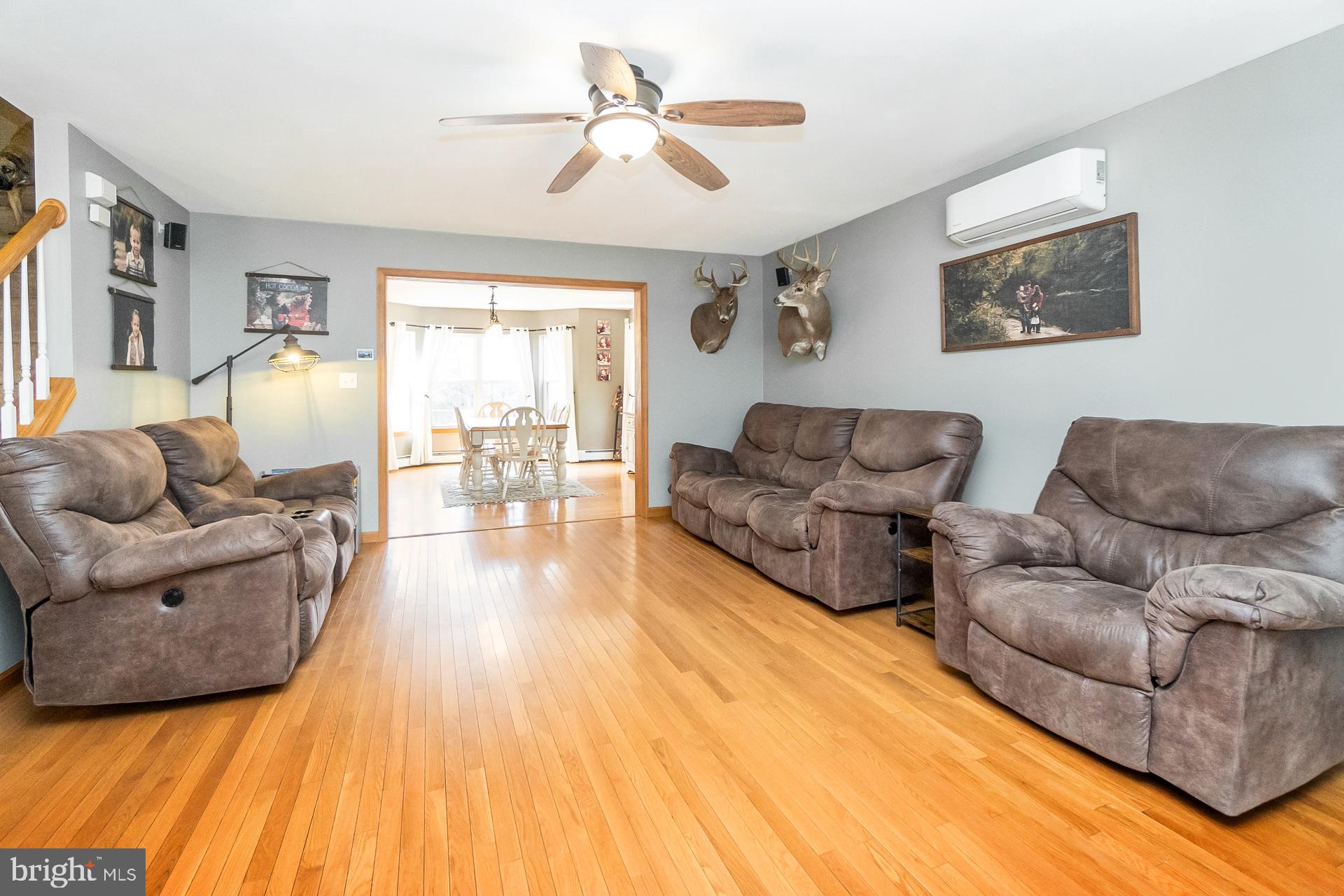 MOUNT N DALE - Residential