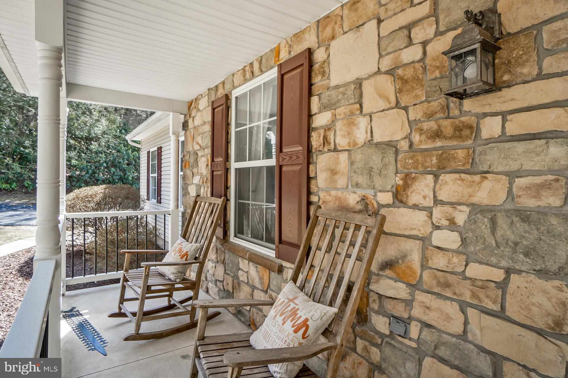 MOUNT N DALE - Residential