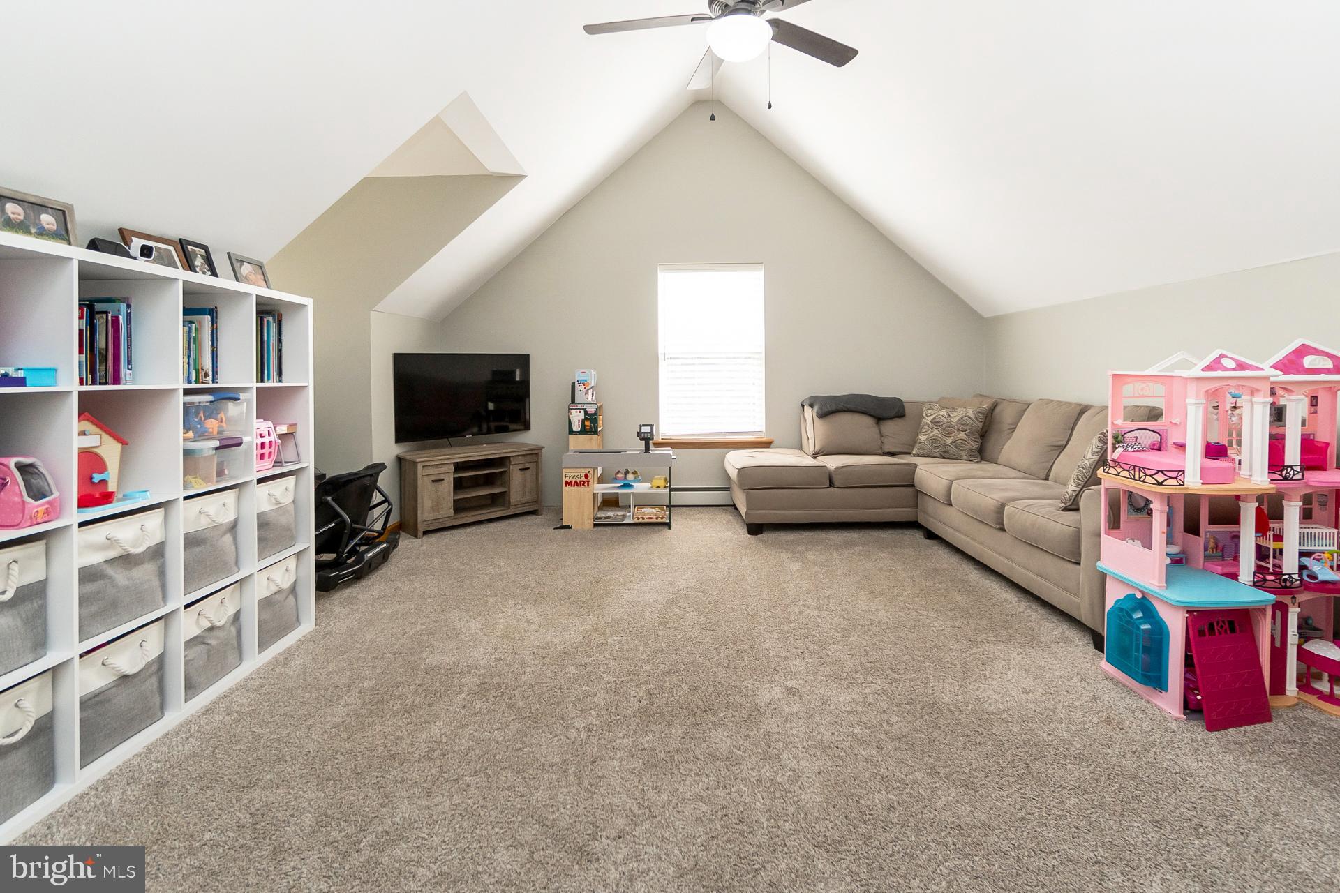 MOUNT N DALE - Residential