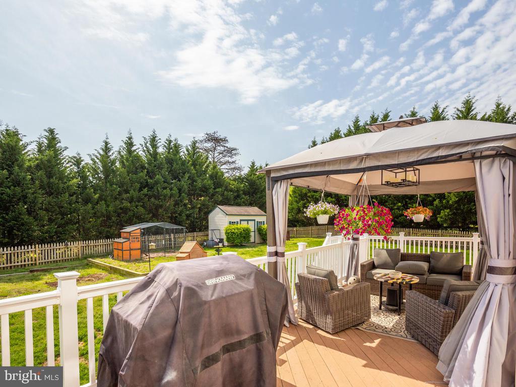 MILLS POND - Residential