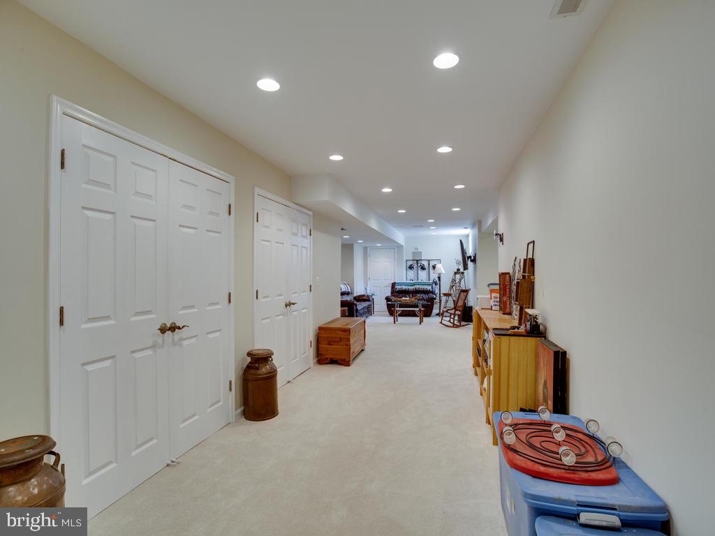 MILLS POND - Residential