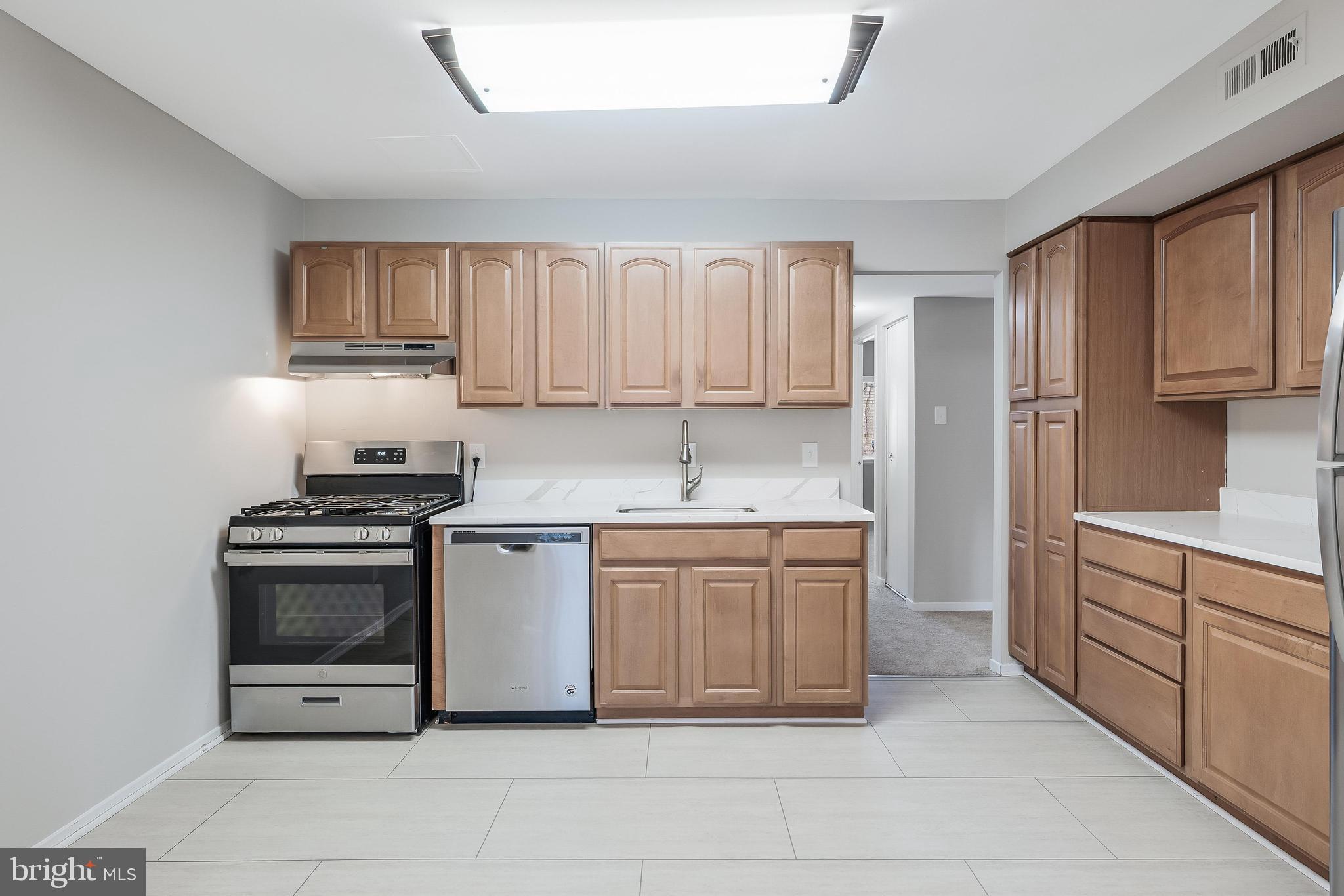 BENTANA PARK - Residential Lease