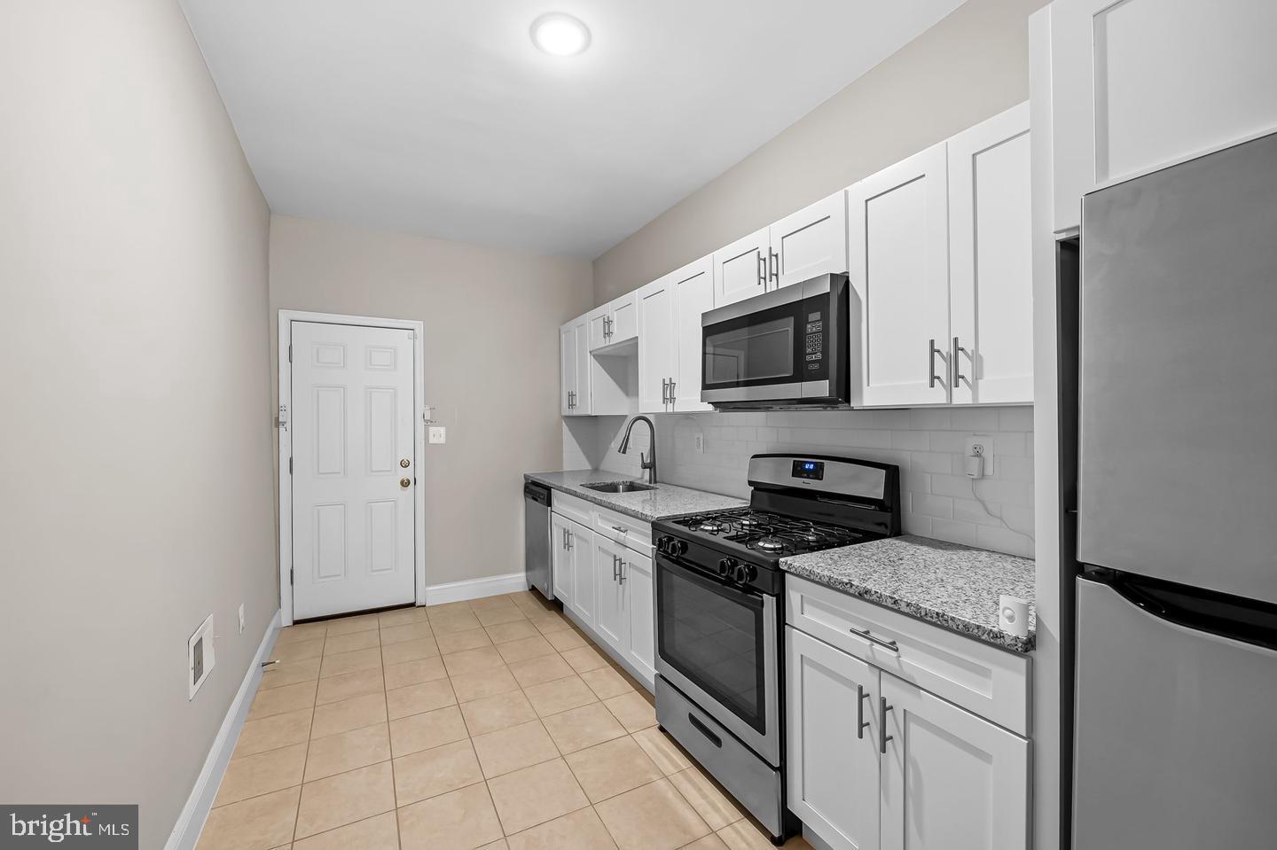 PENN NORTH - Residential Lease