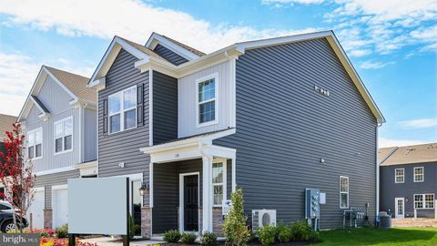 Photo of 134 Corolla Drive, EGG HARBOR TOWNSHIP, NJ 08234 (MLS # NJAC2022688)