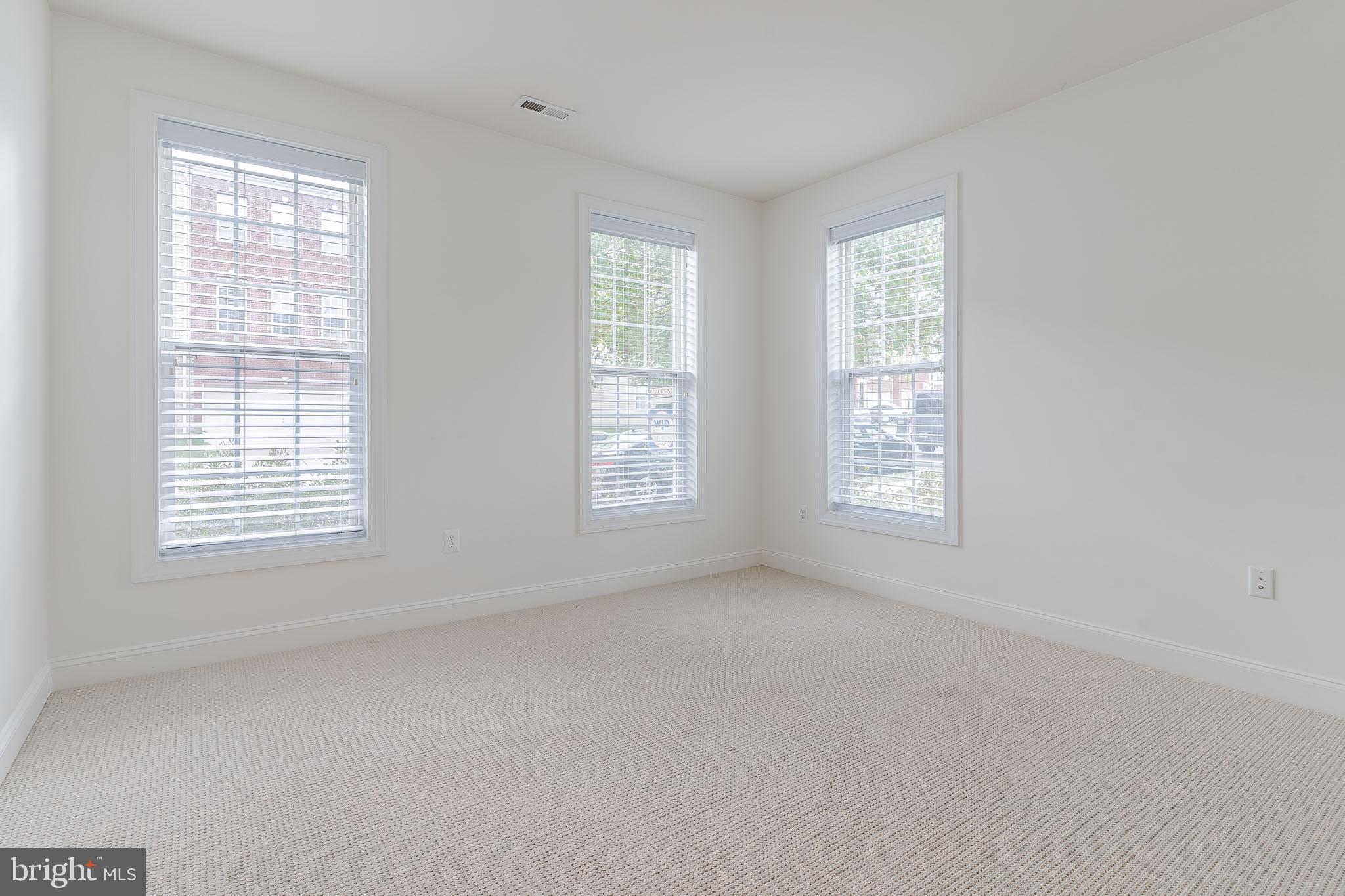 SOUTH MARKET - Residential Lease