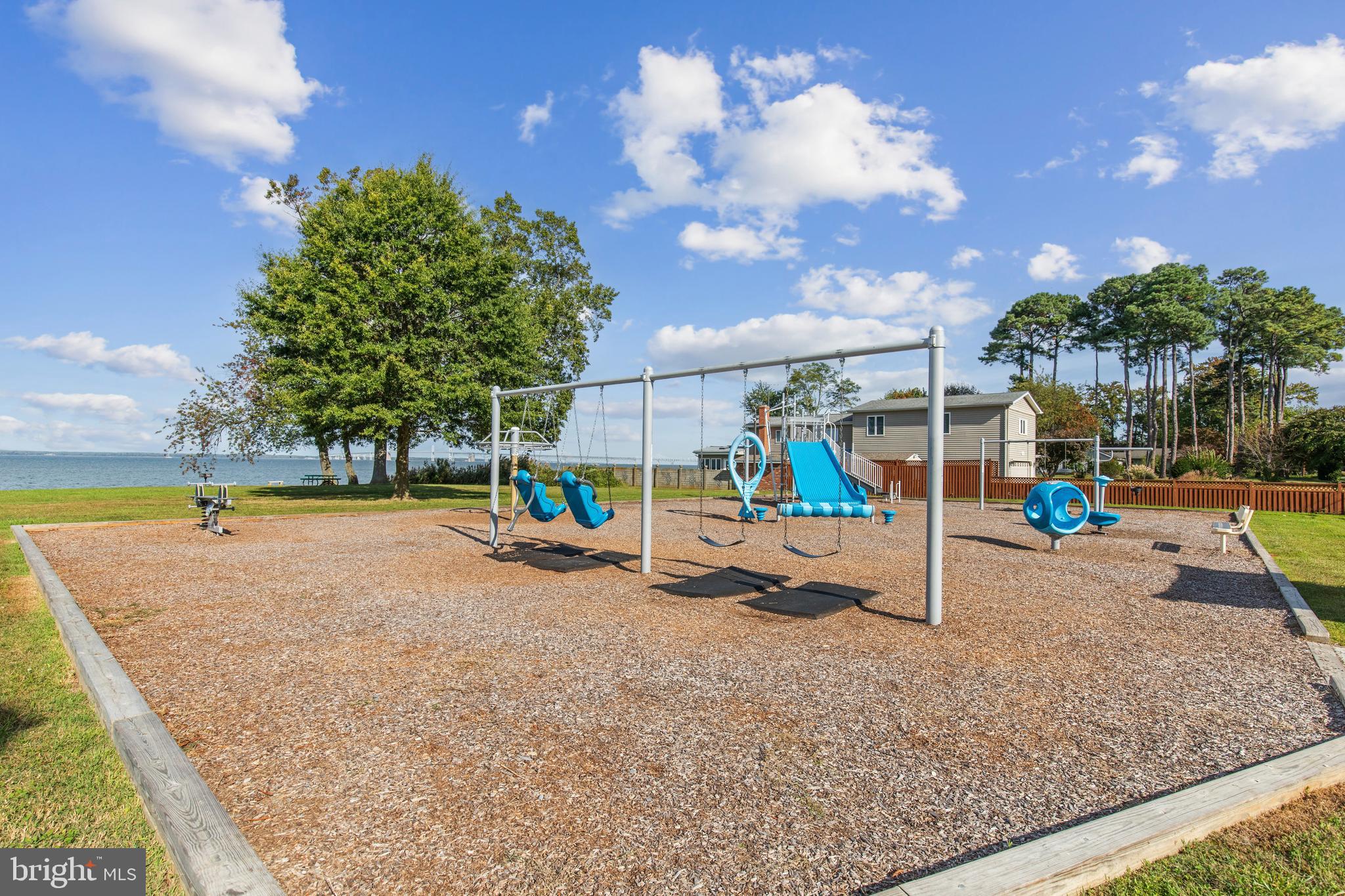 BAY CITY - Residential