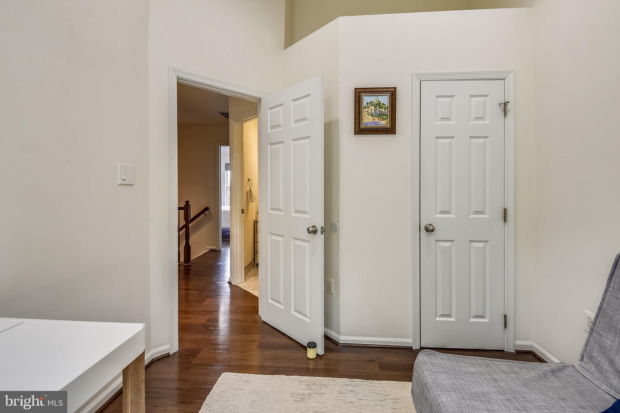 SUNNYSIDE - Residential