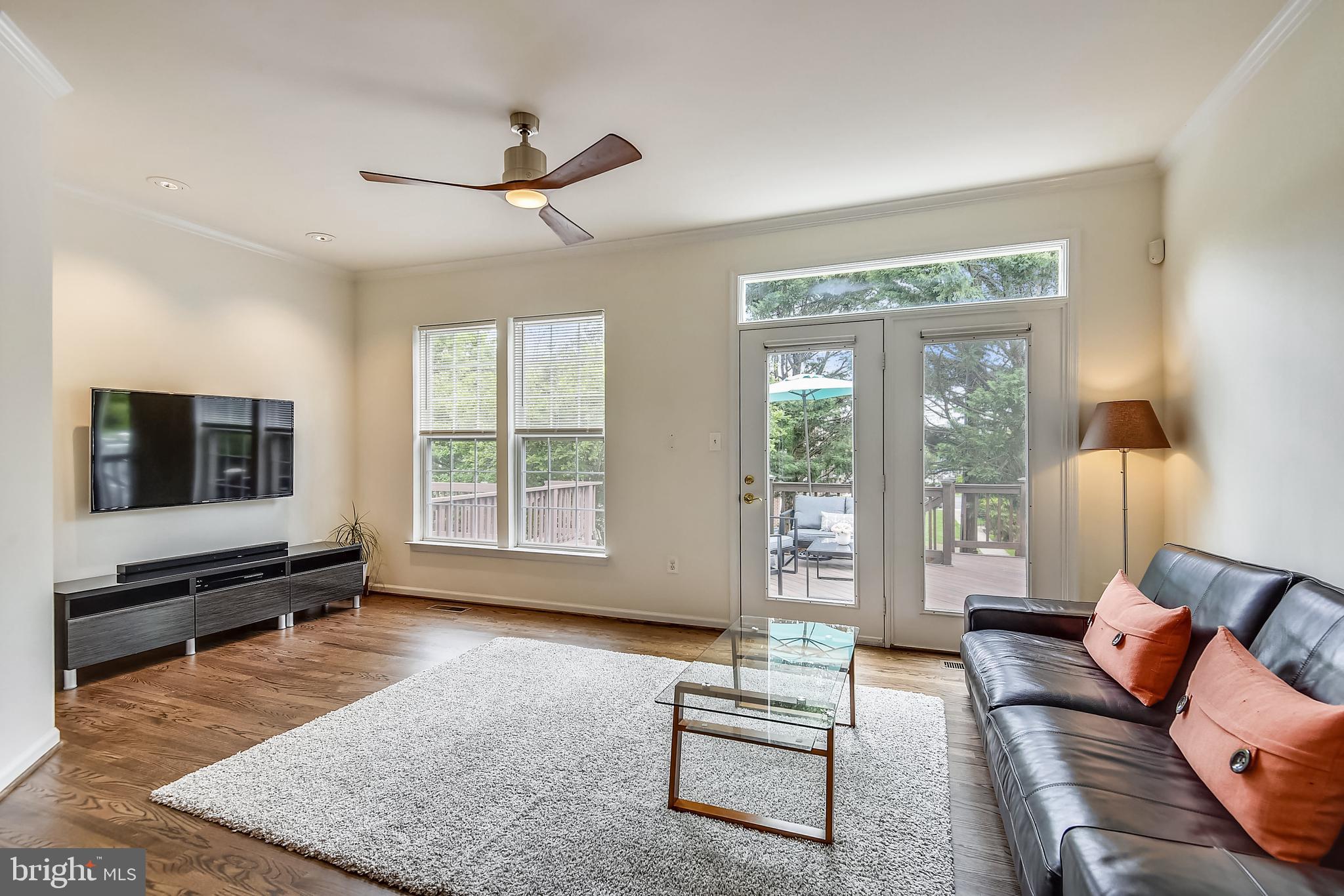 SUNNYSIDE - Residential