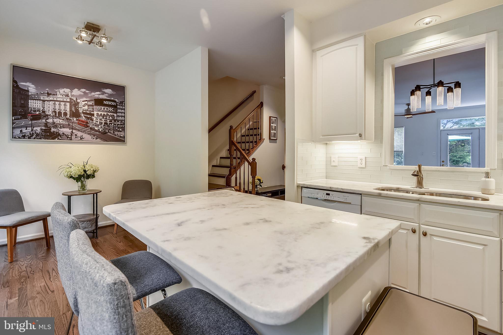 SUNNYSIDE - Residential