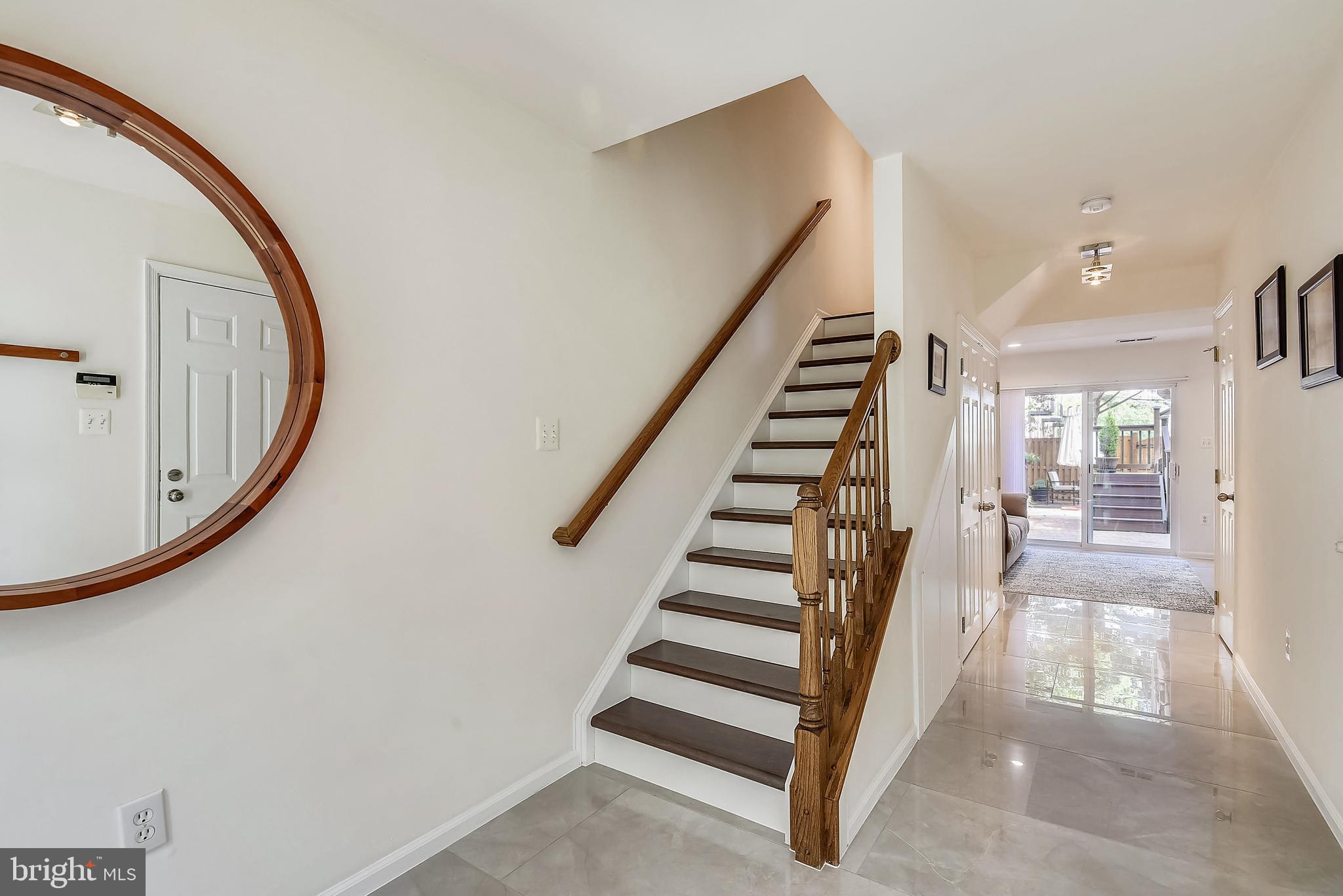 SUNNYSIDE - Residential