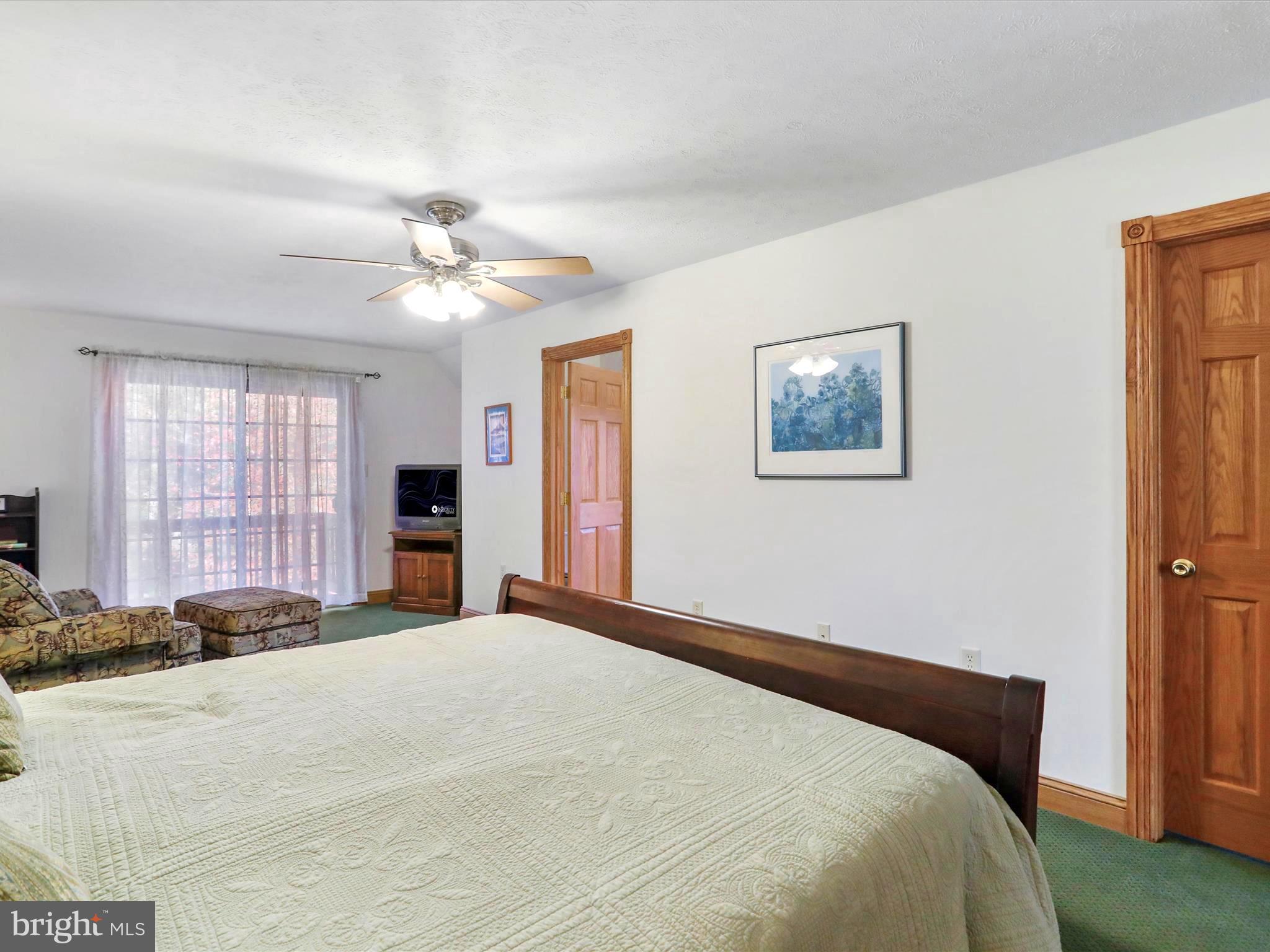 SLEEPY CREEK HIDE-A-WAY - Residential