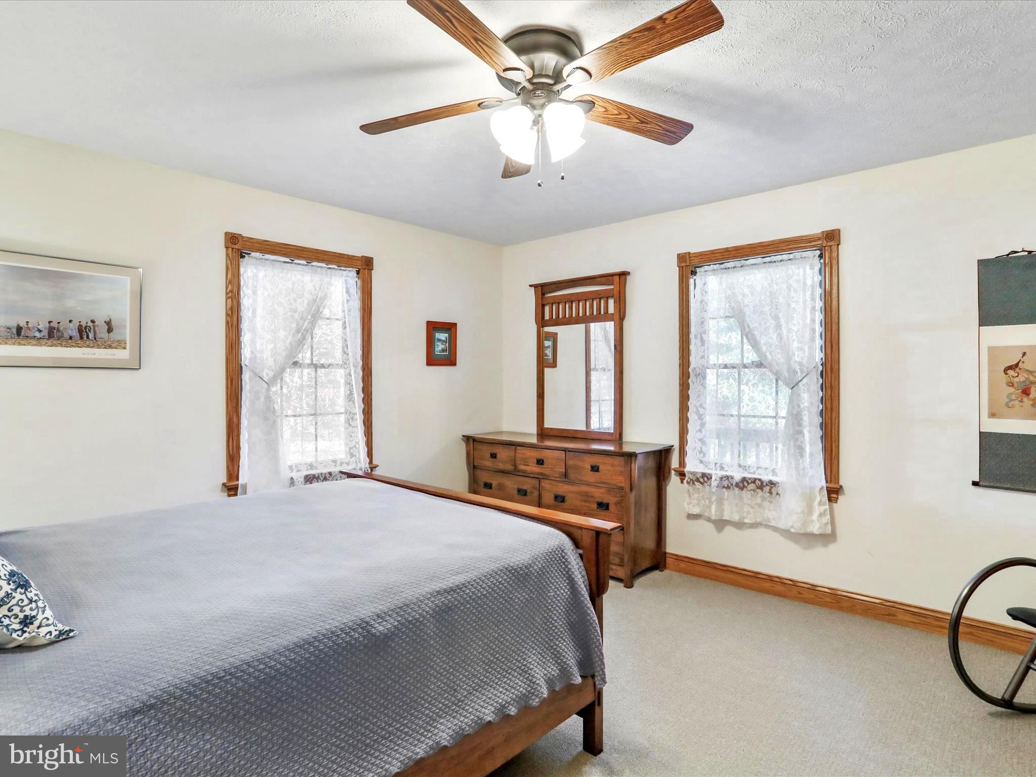 SLEEPY CREEK HIDE-A-WAY - Residential