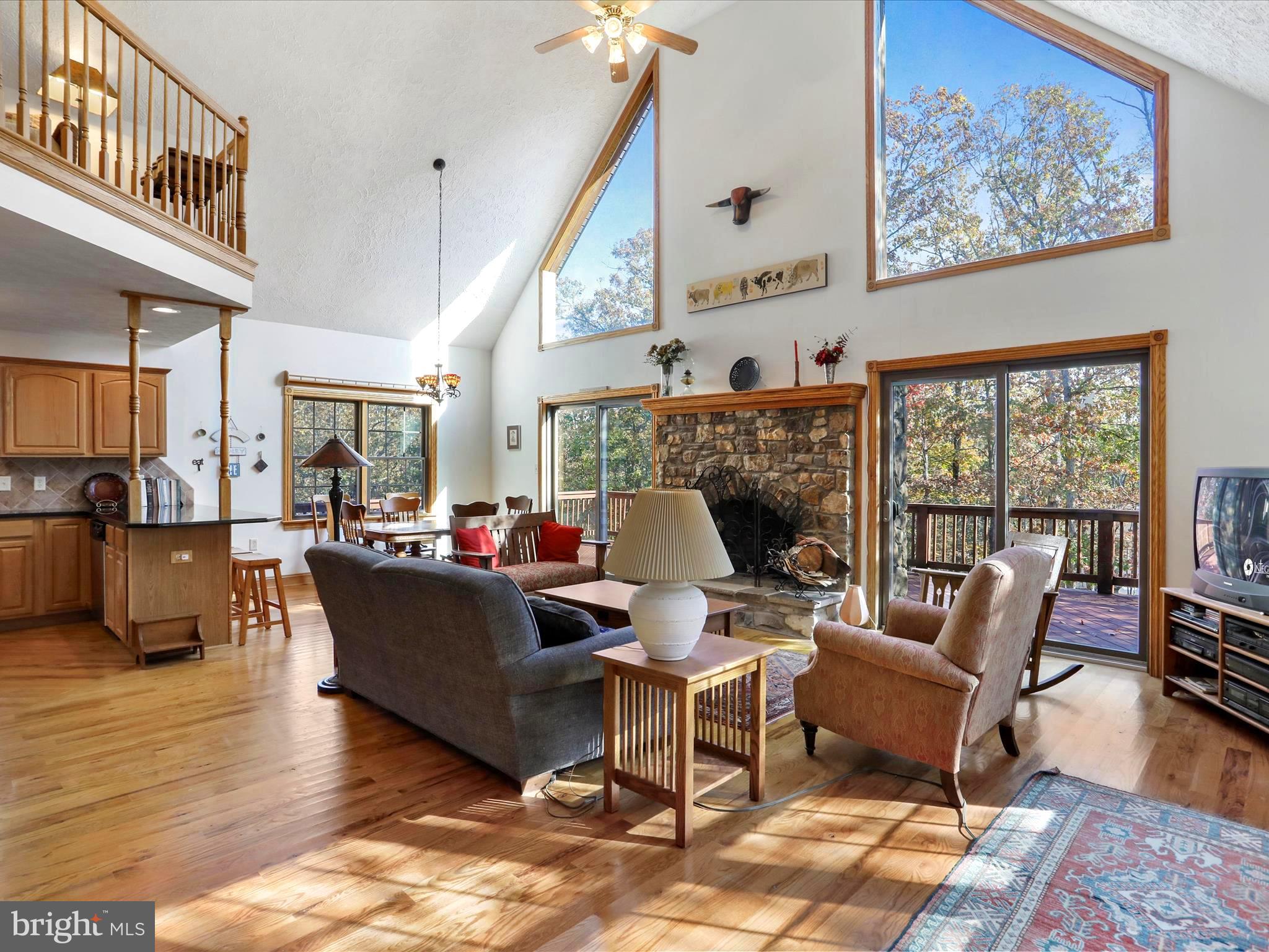 SLEEPY CREEK HIDE-A-WAY - Residential