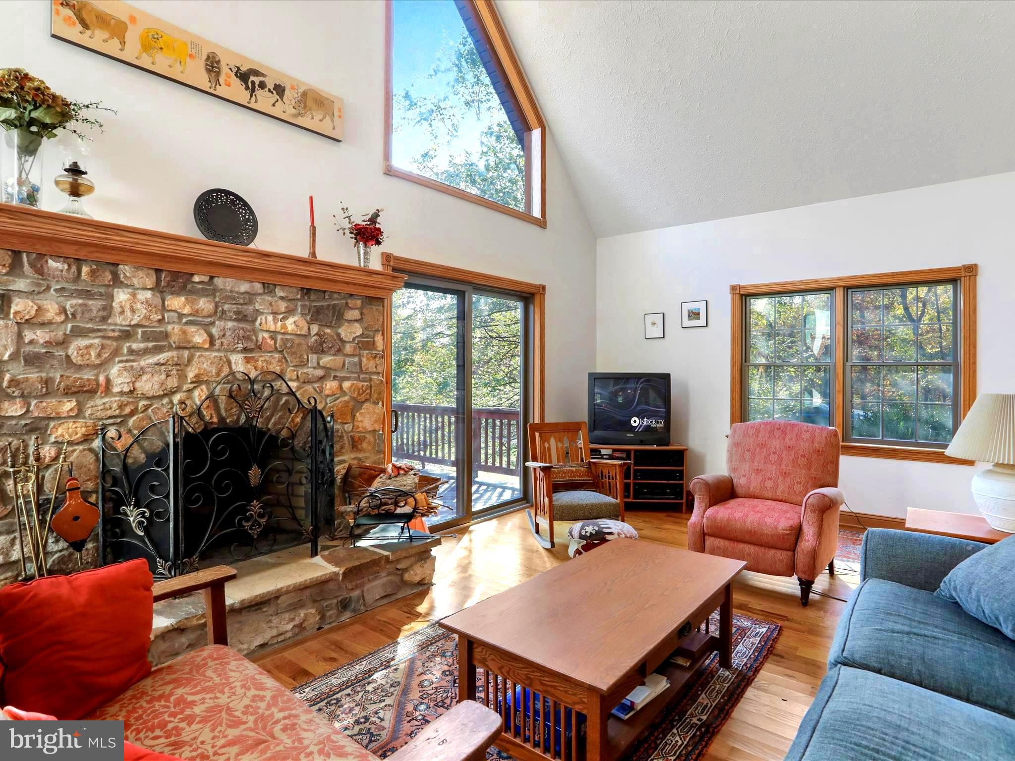 SLEEPY CREEK HIDE-A-WAY - Residential