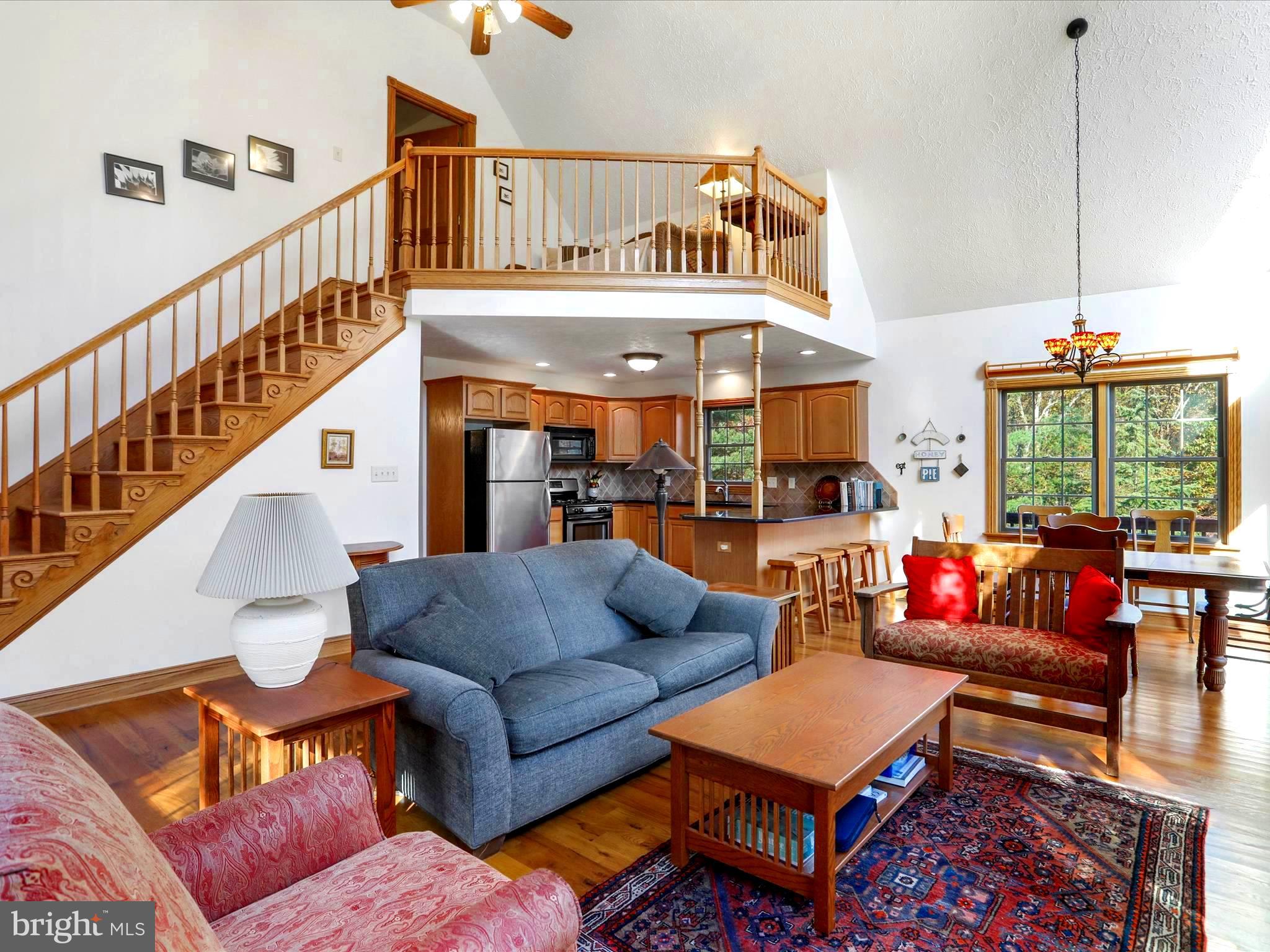 SLEEPY CREEK HIDE-A-WAY - Residential