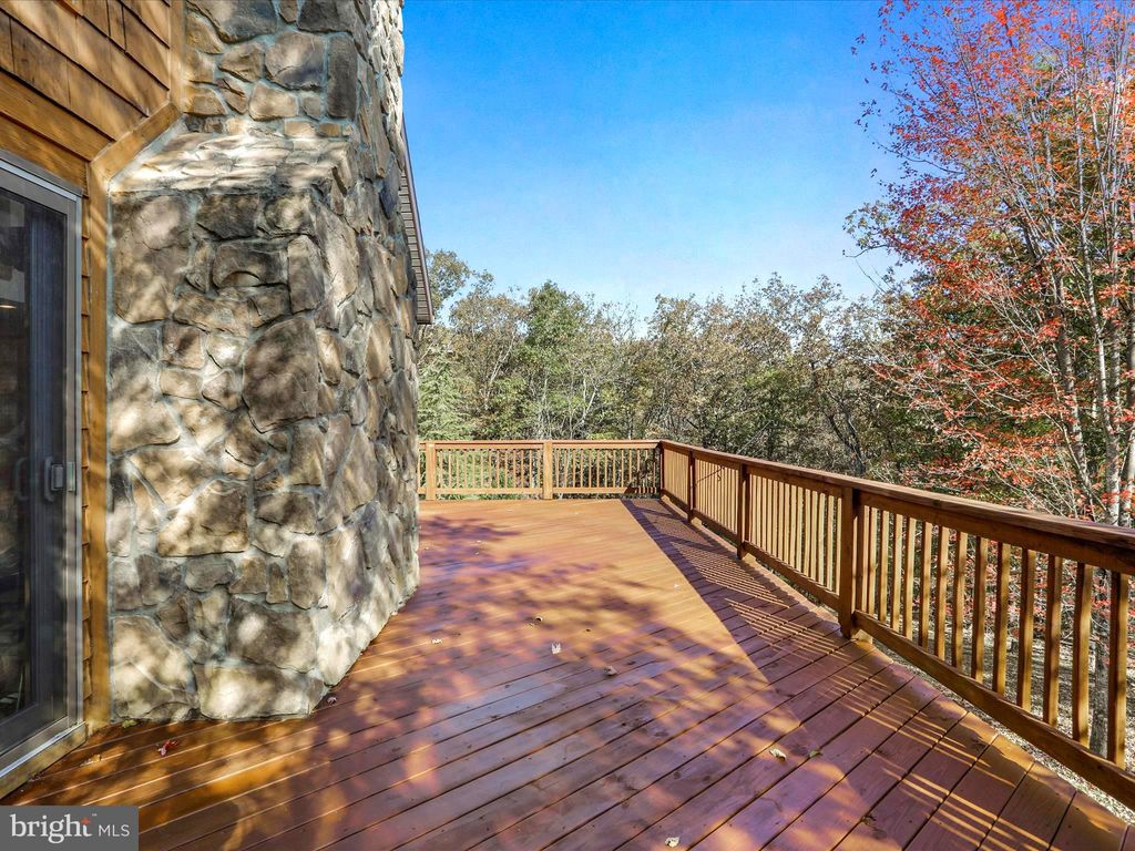 Photo of 286 Colonial Drive, BERKELEY SPRINGS, WV 25411 (MLS # WVMO2006872)