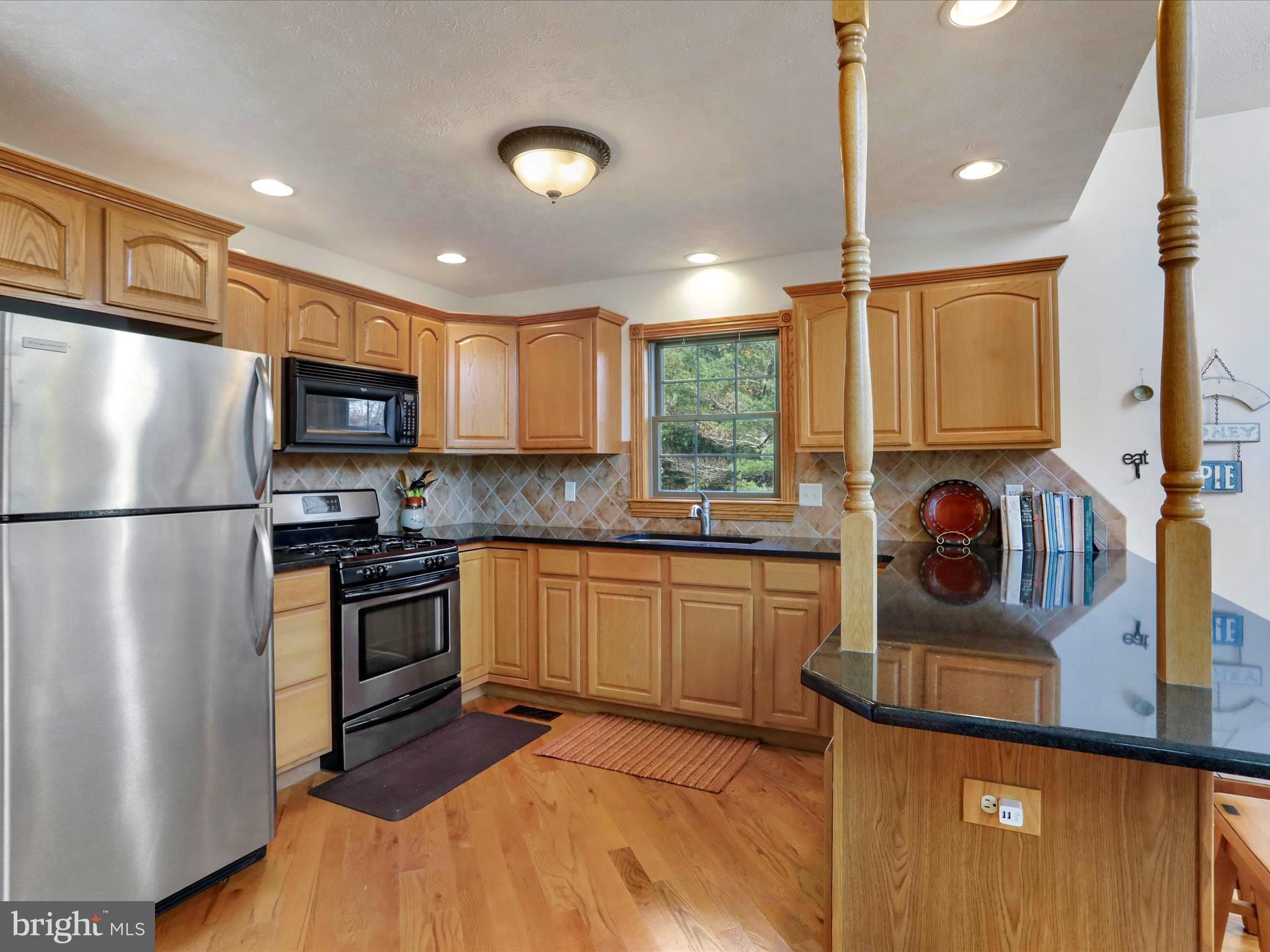 SLEEPY CREEK HIDE-A-WAY - Residential