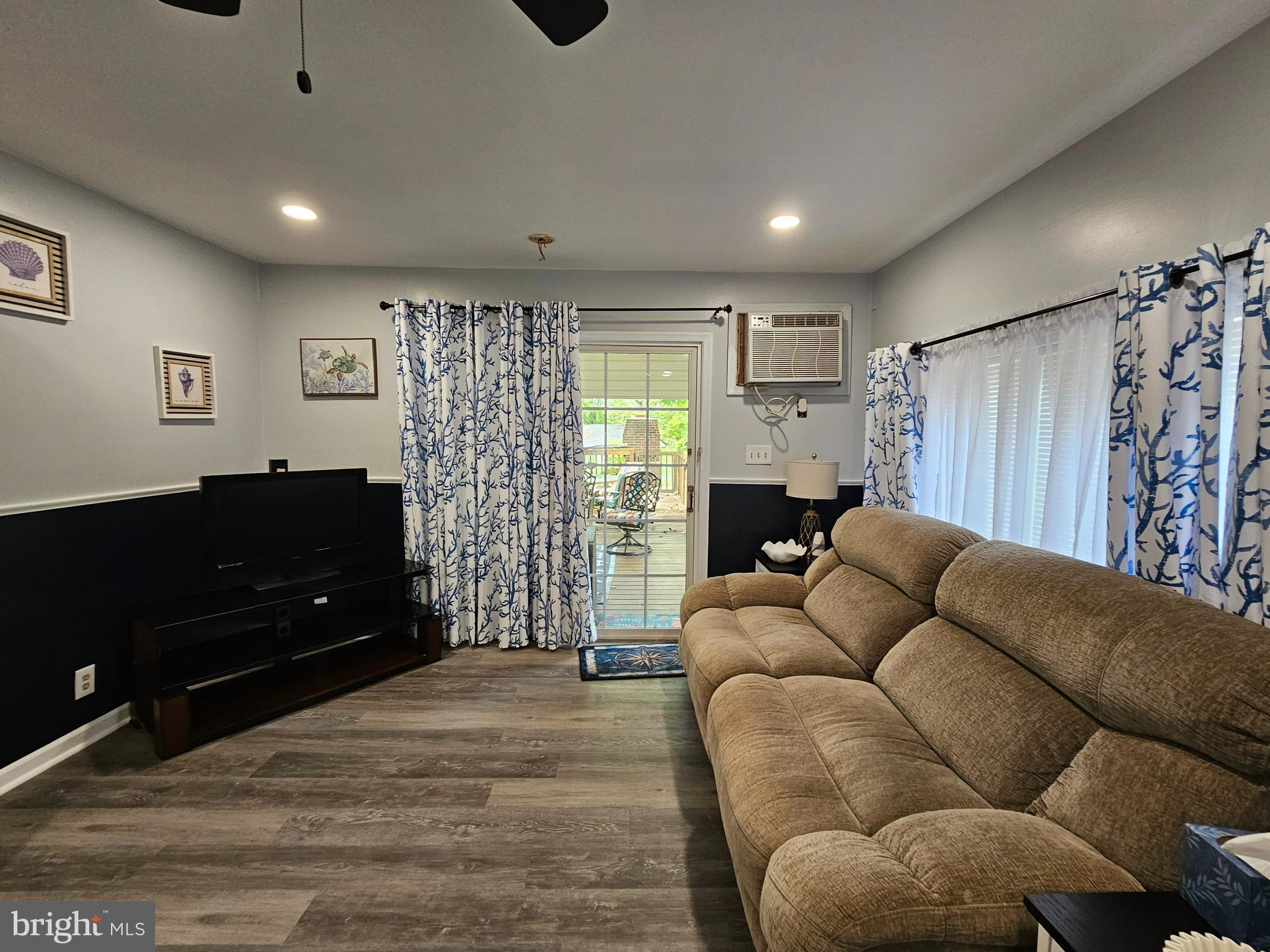 INDIAN ACRES - Residential