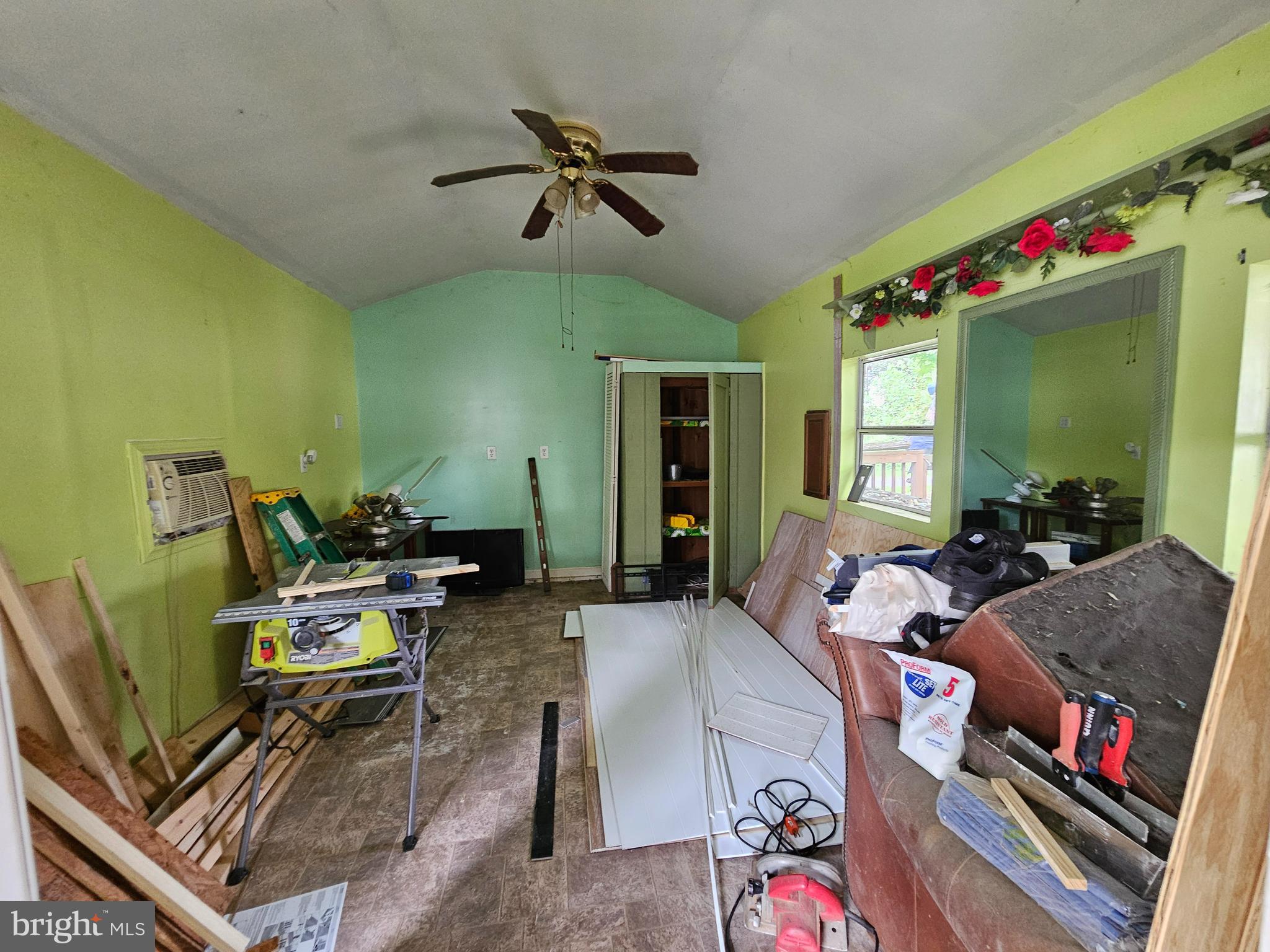 INDIAN ACRES - Residential