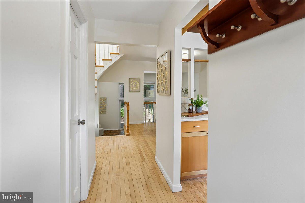 4927 ARCTIC TERRACE