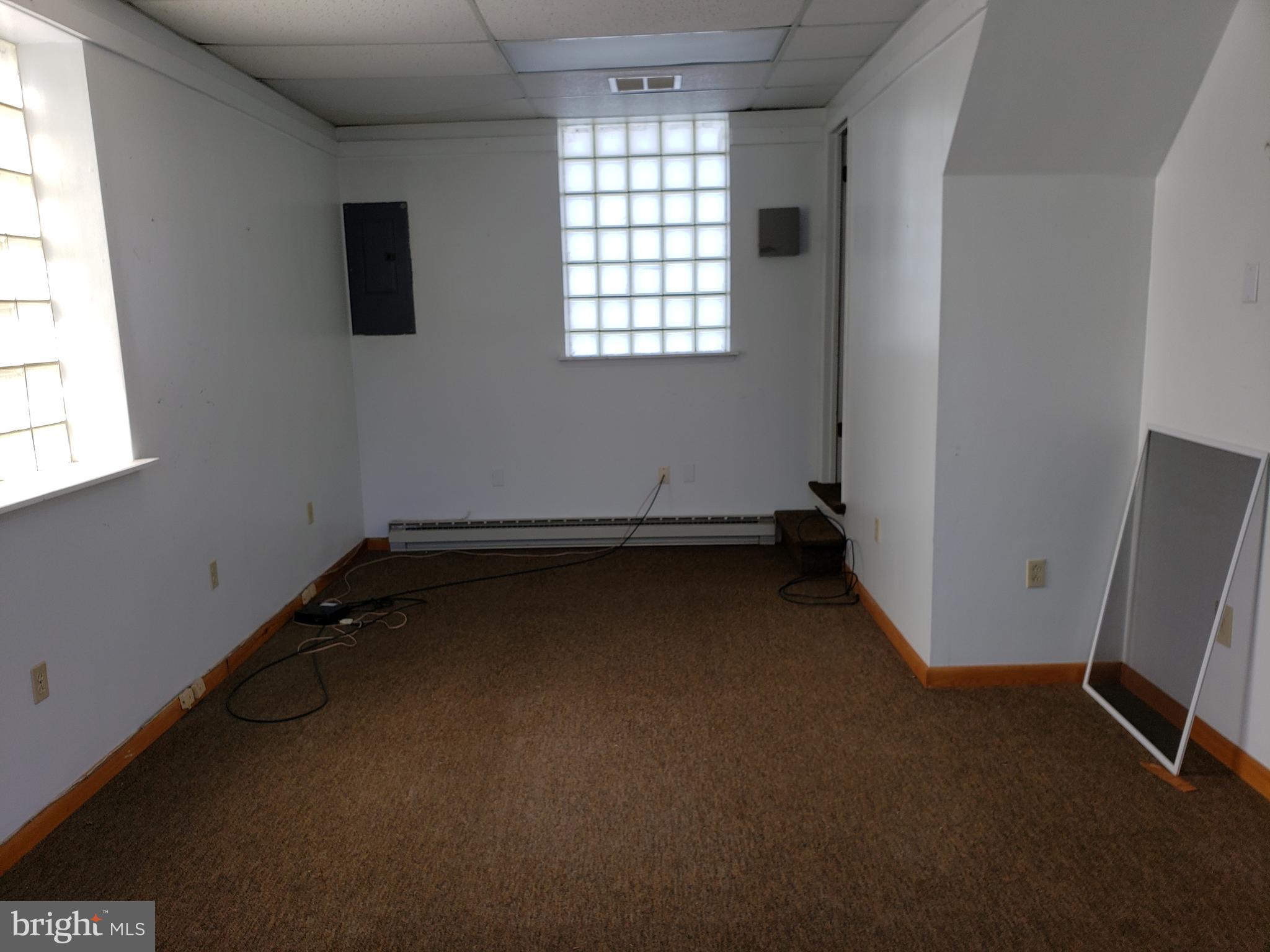 JARRETTSVILLE - Commercial Sale