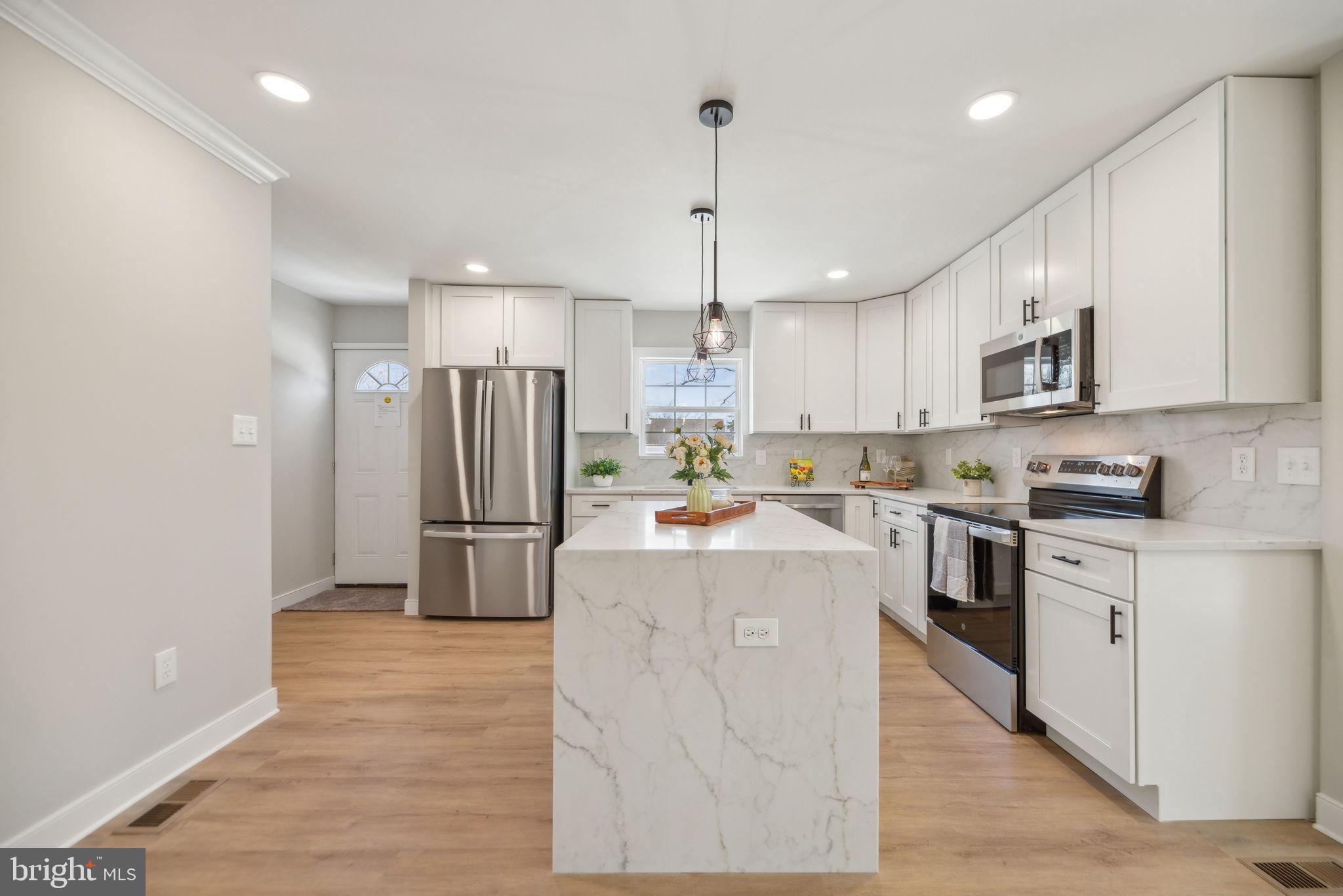 STAFFORD HEIGHTS - Residential