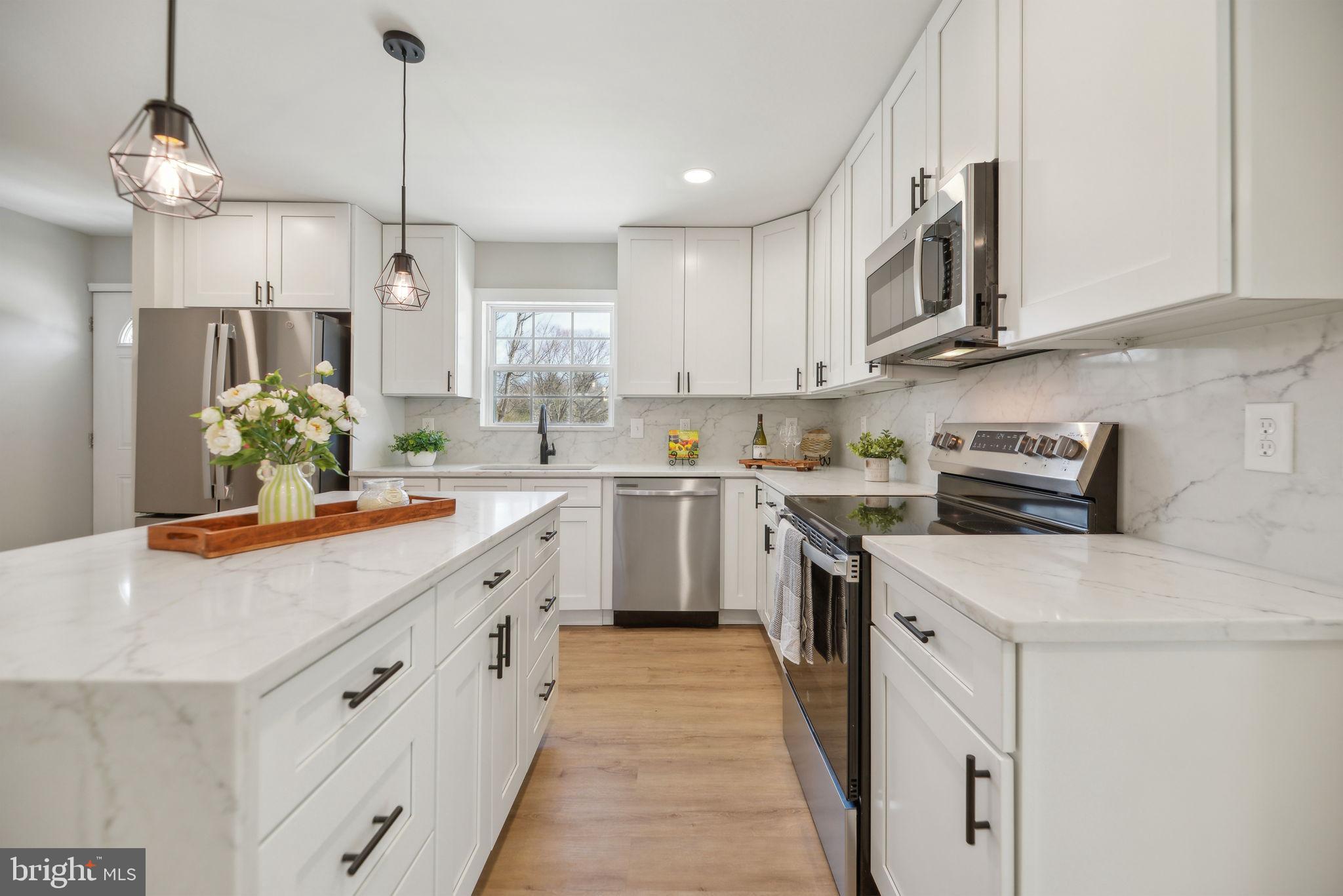 STAFFORD HEIGHTS - Residential