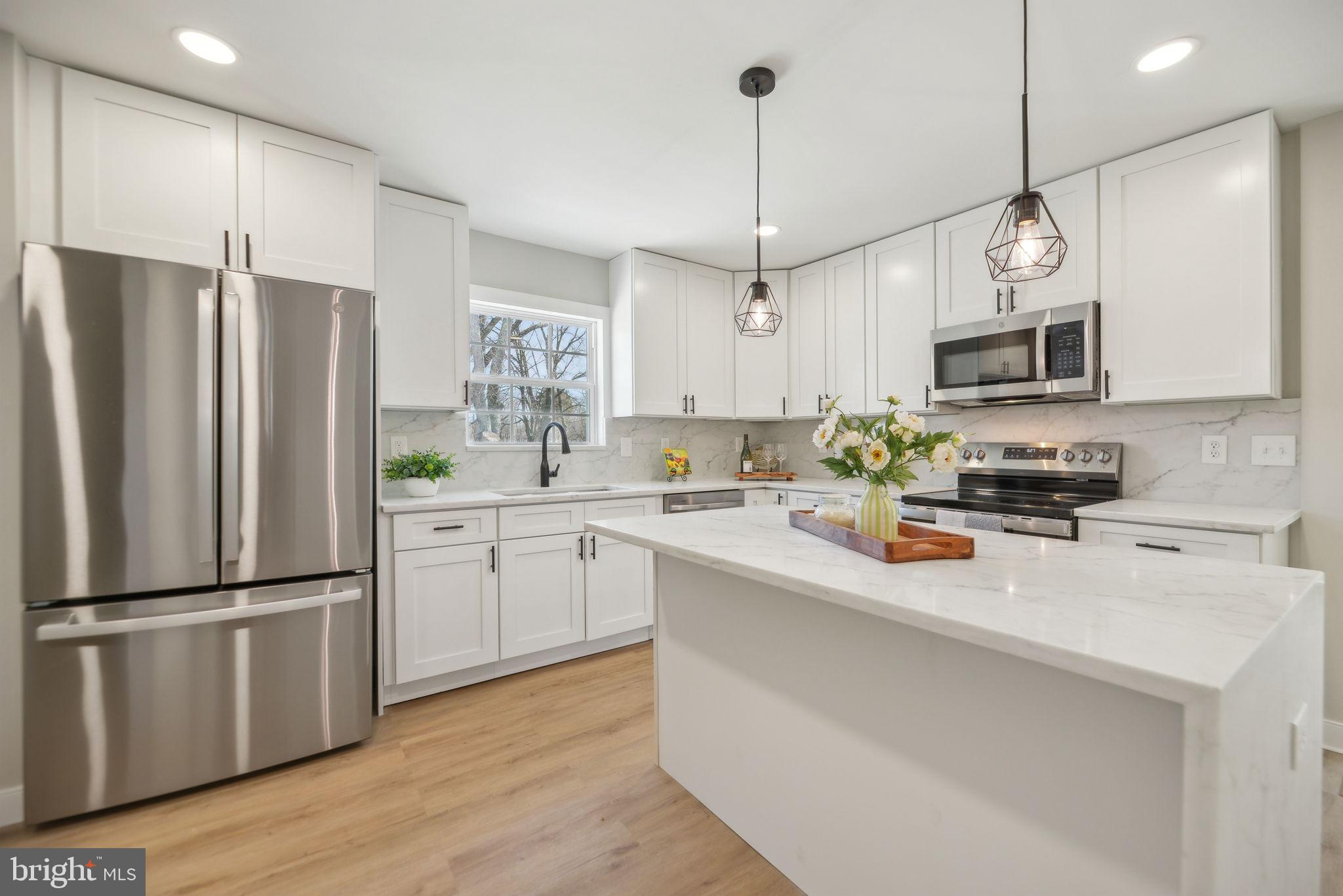 STAFFORD HEIGHTS - Residential