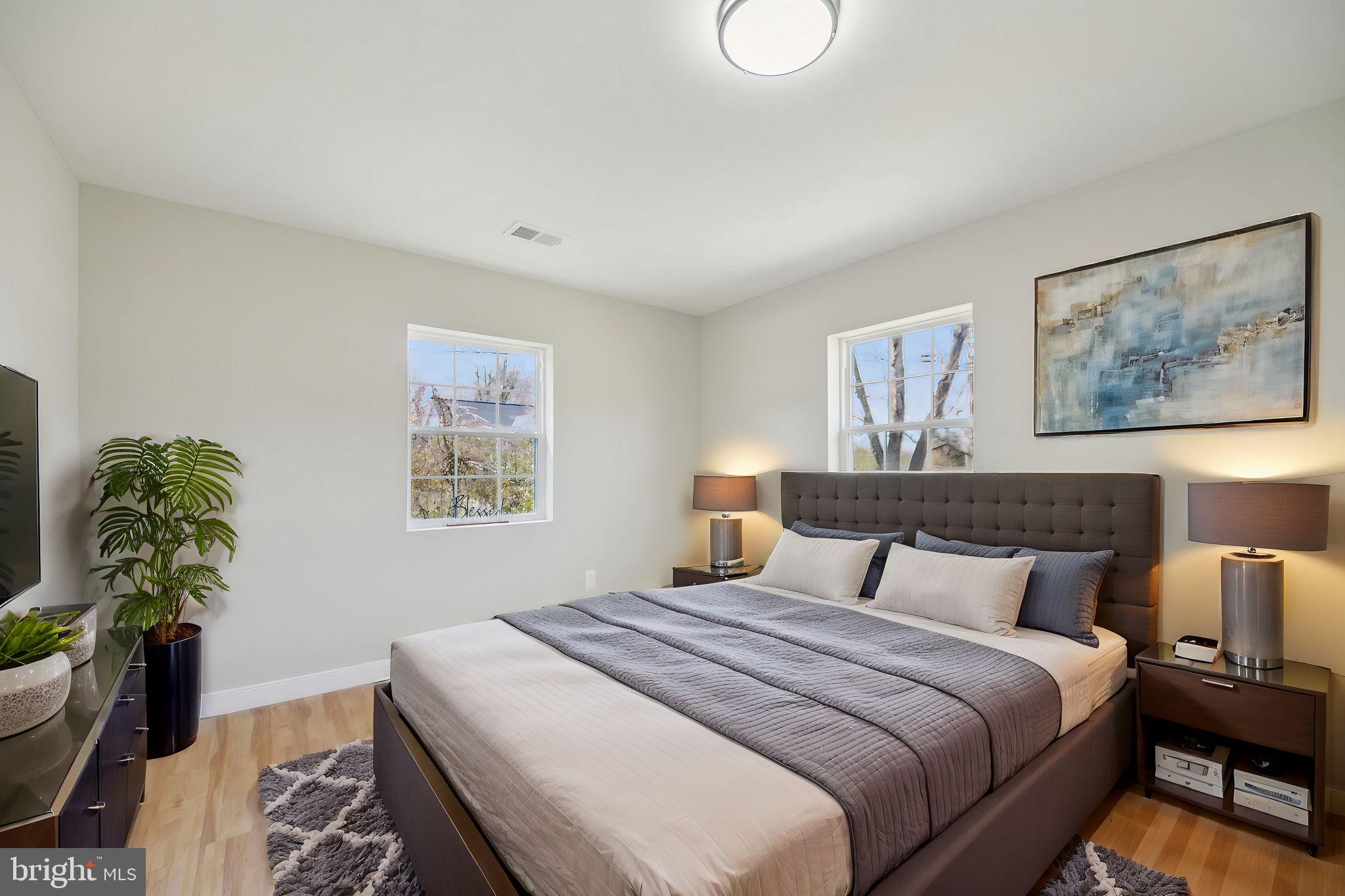 STAFFORD HEIGHTS - Residential