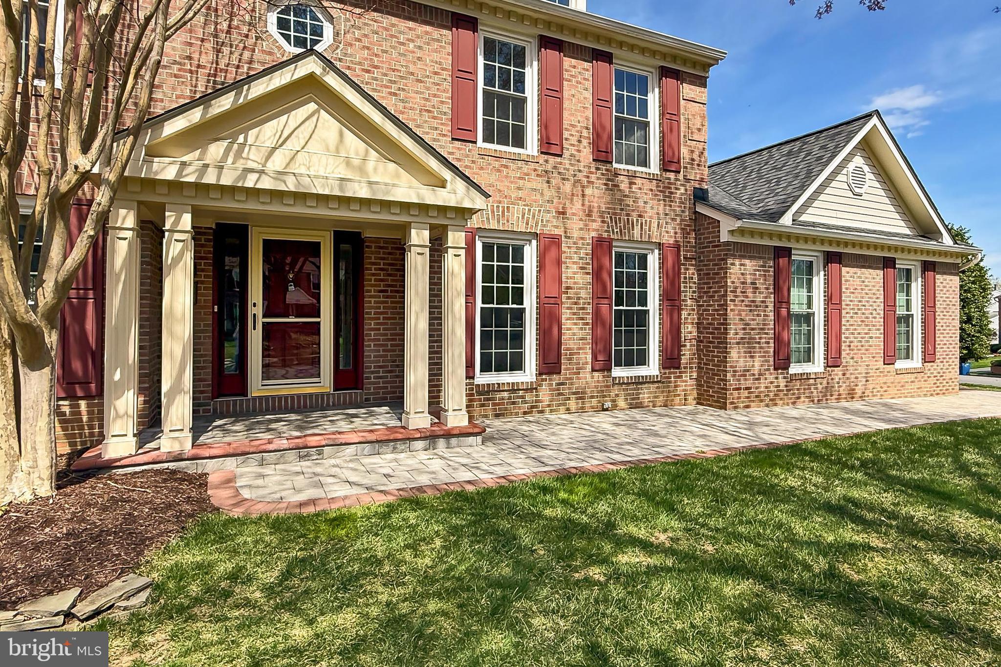 TRIPLE RIDGE - Residential