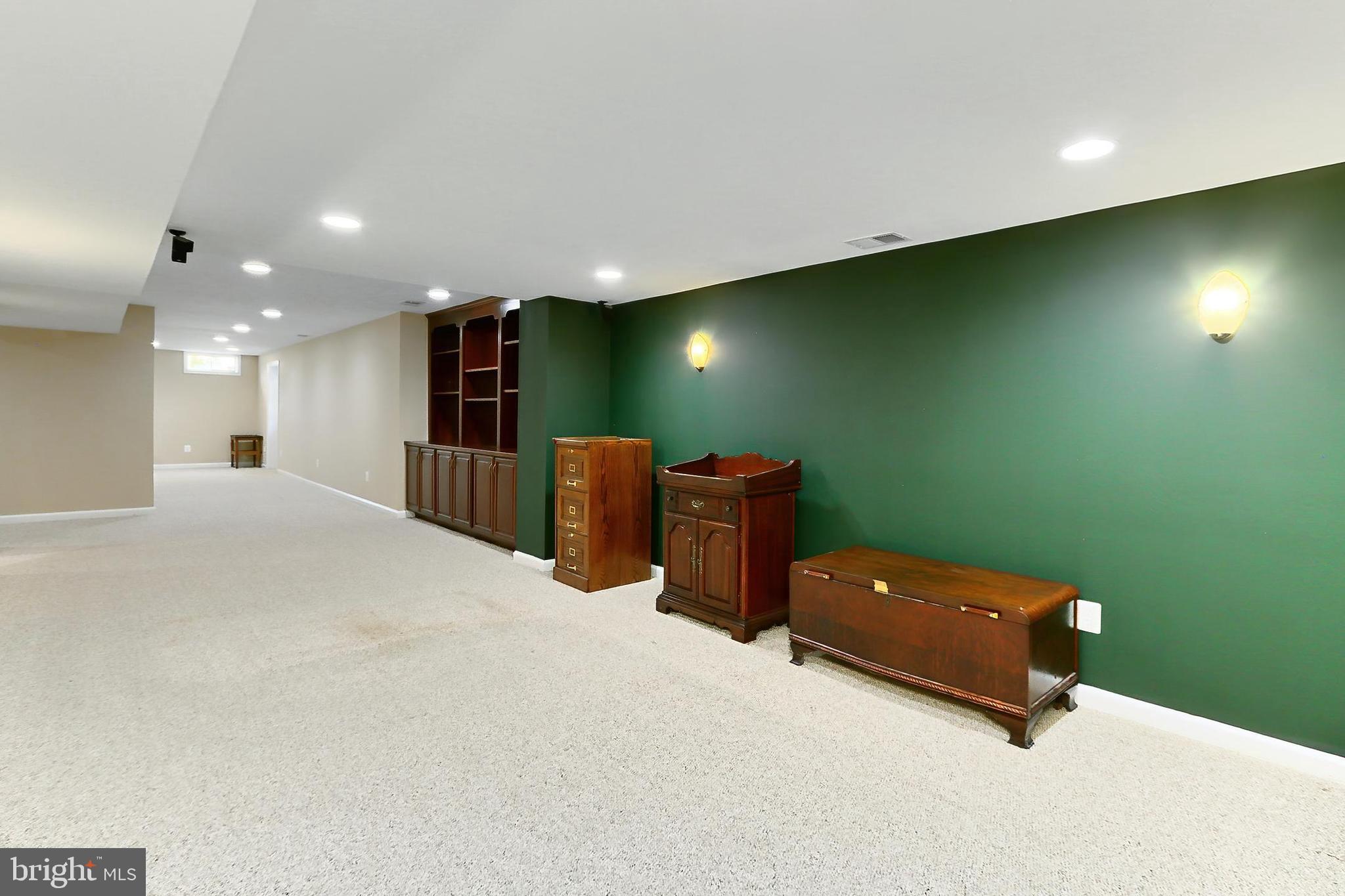 TRIPLE RIDGE - Residential