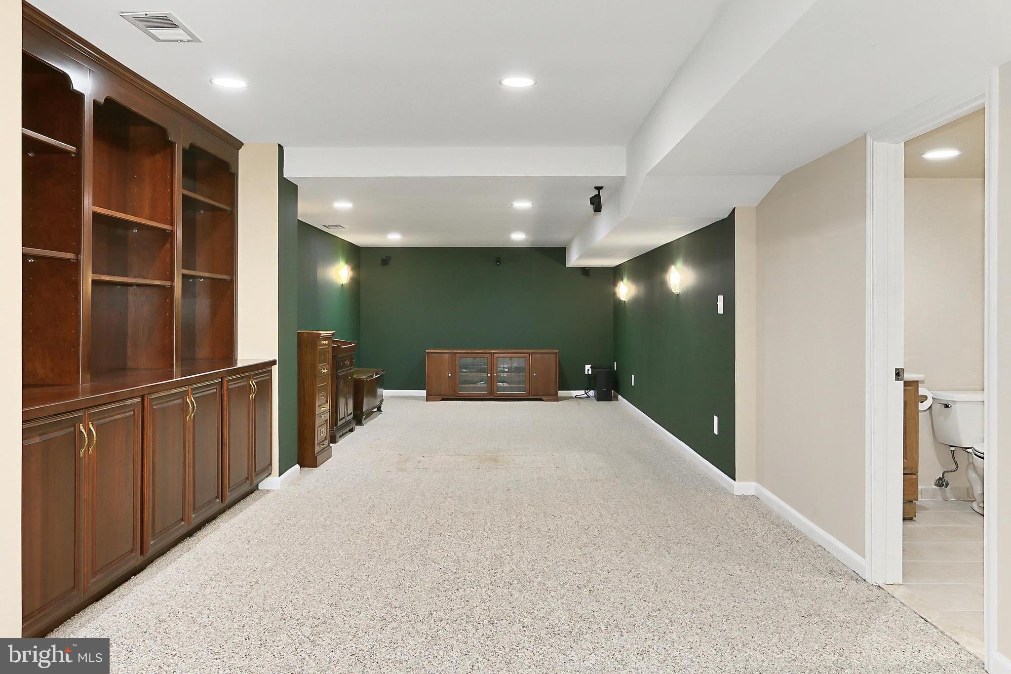 TRIPLE RIDGE - Residential