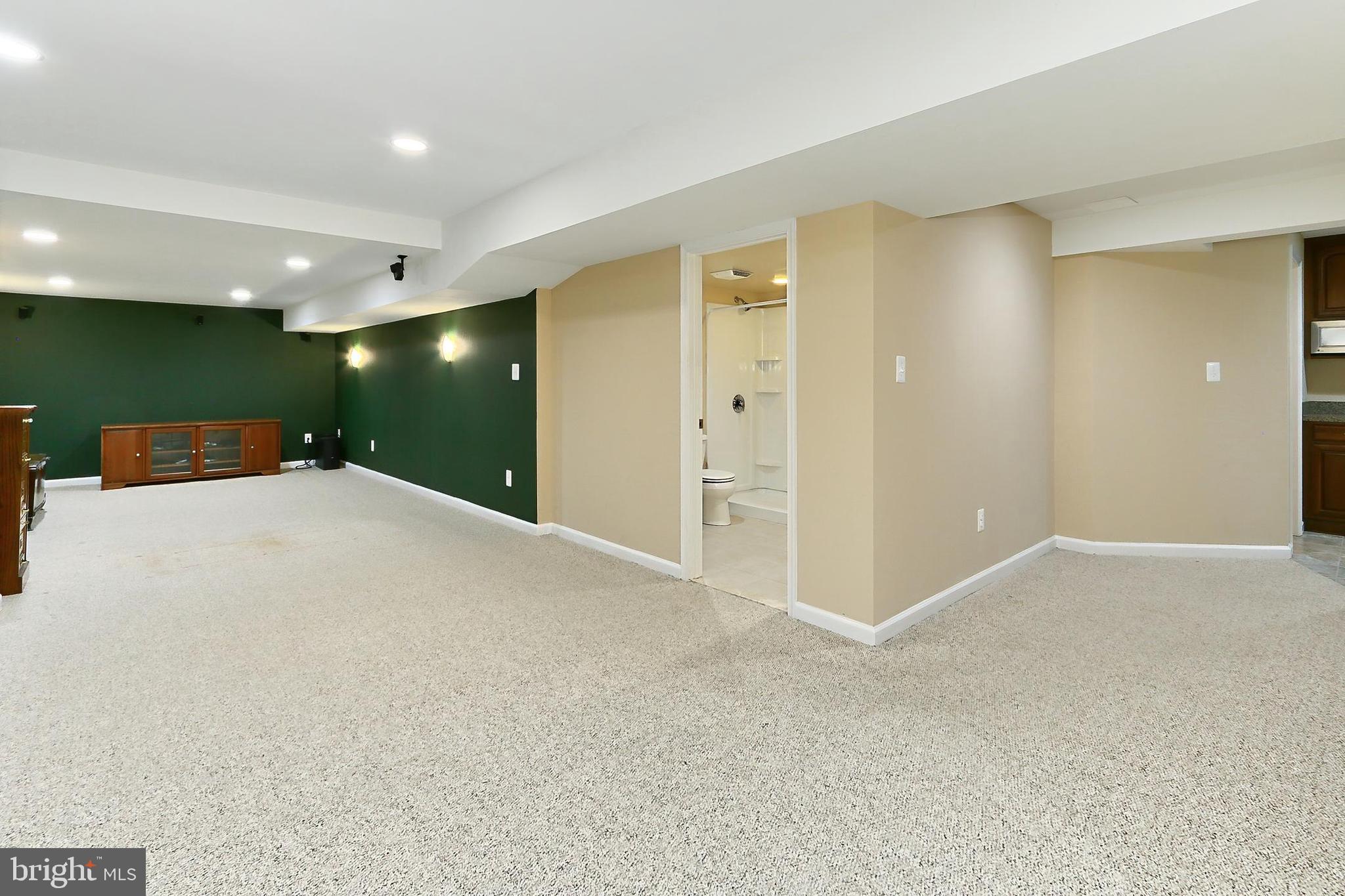 TRIPLE RIDGE - Residential