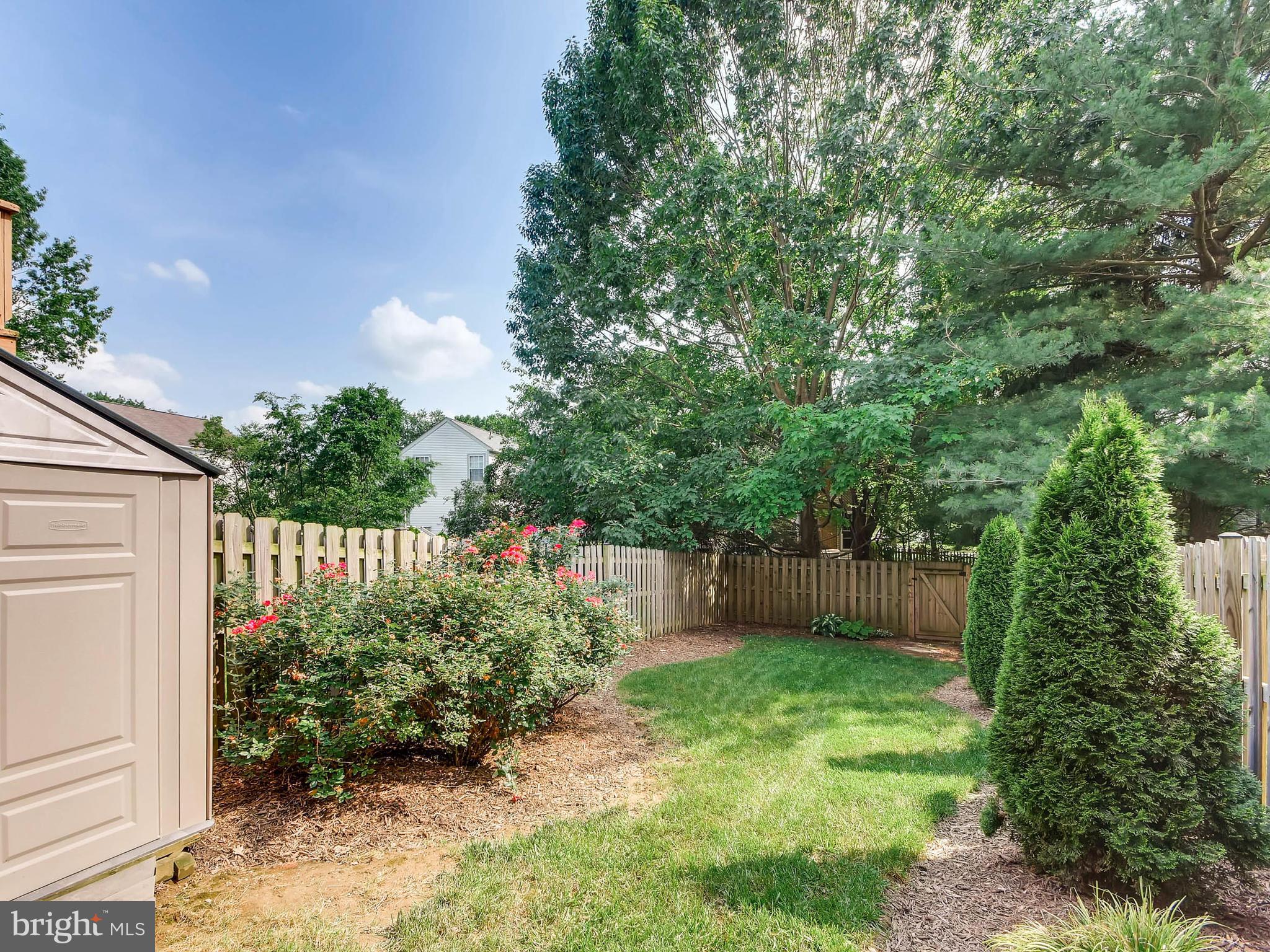 PADONIA COMPLEX - Residential