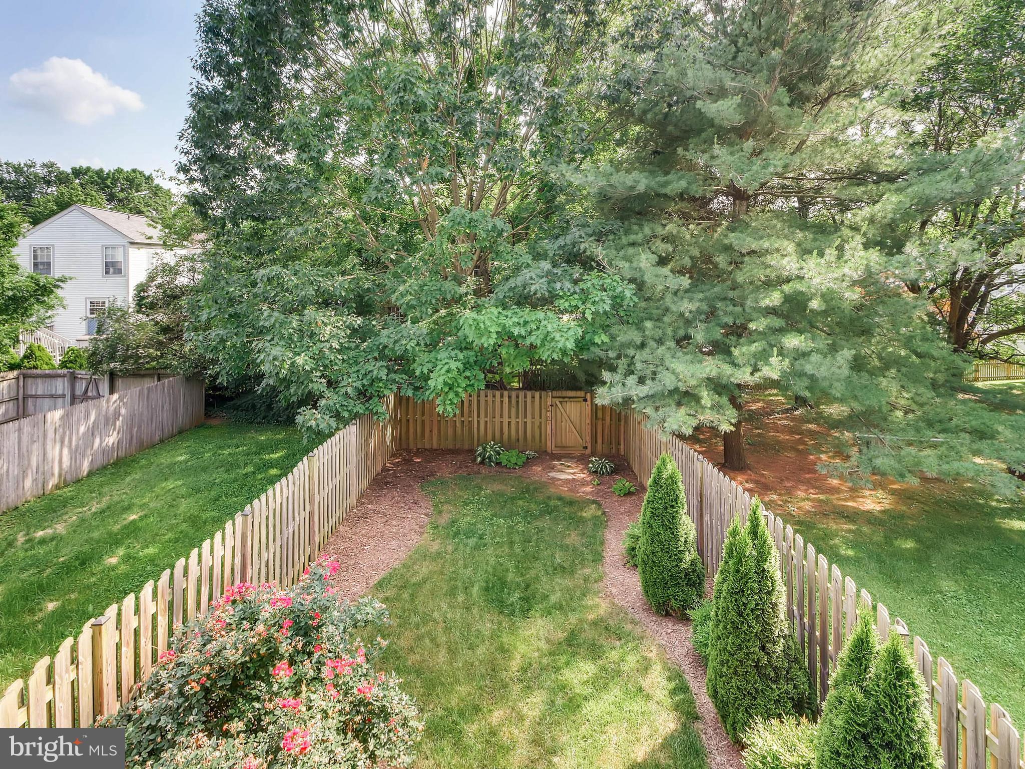 PADONIA COMPLEX - Residential