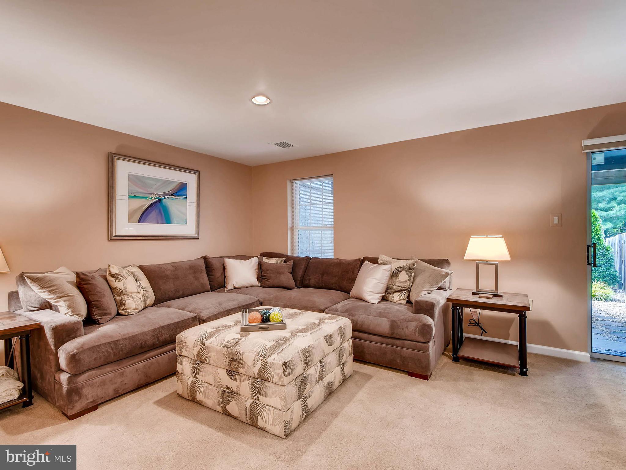 PADONIA COMPLEX - Residential