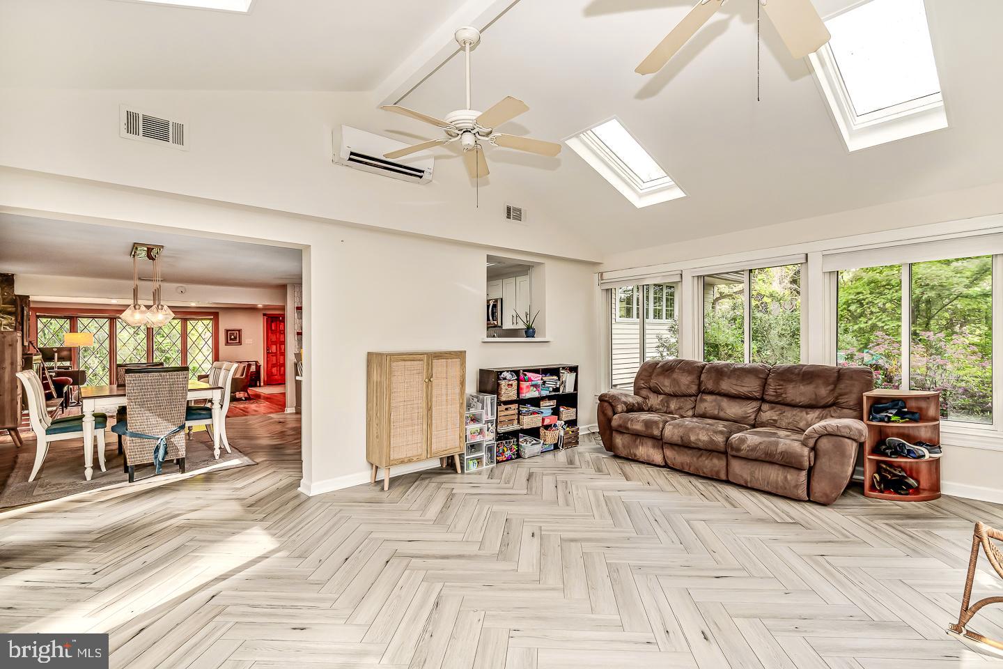 RIDDLEWOOD - Residential